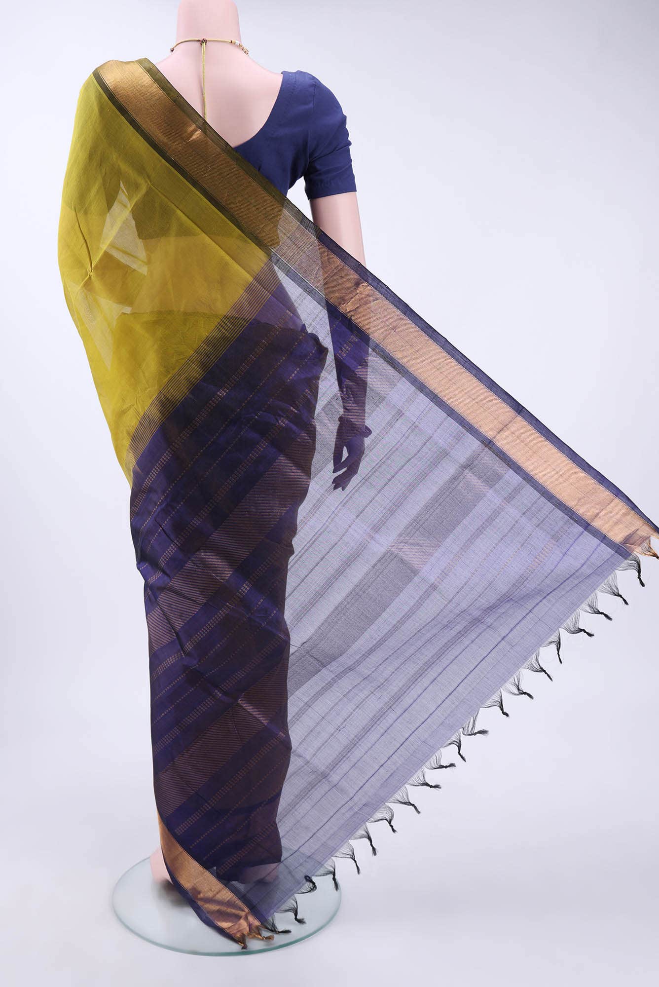 Acid Green Silk Cotton Saree - Image 3