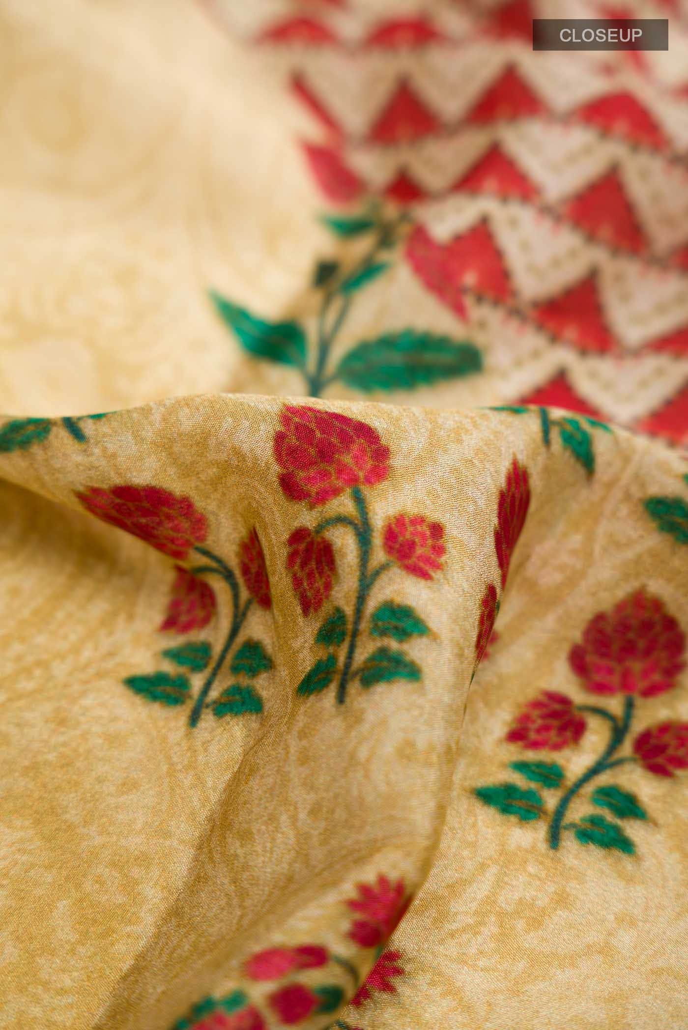 Beige Blended Crepe Saree - Image 2