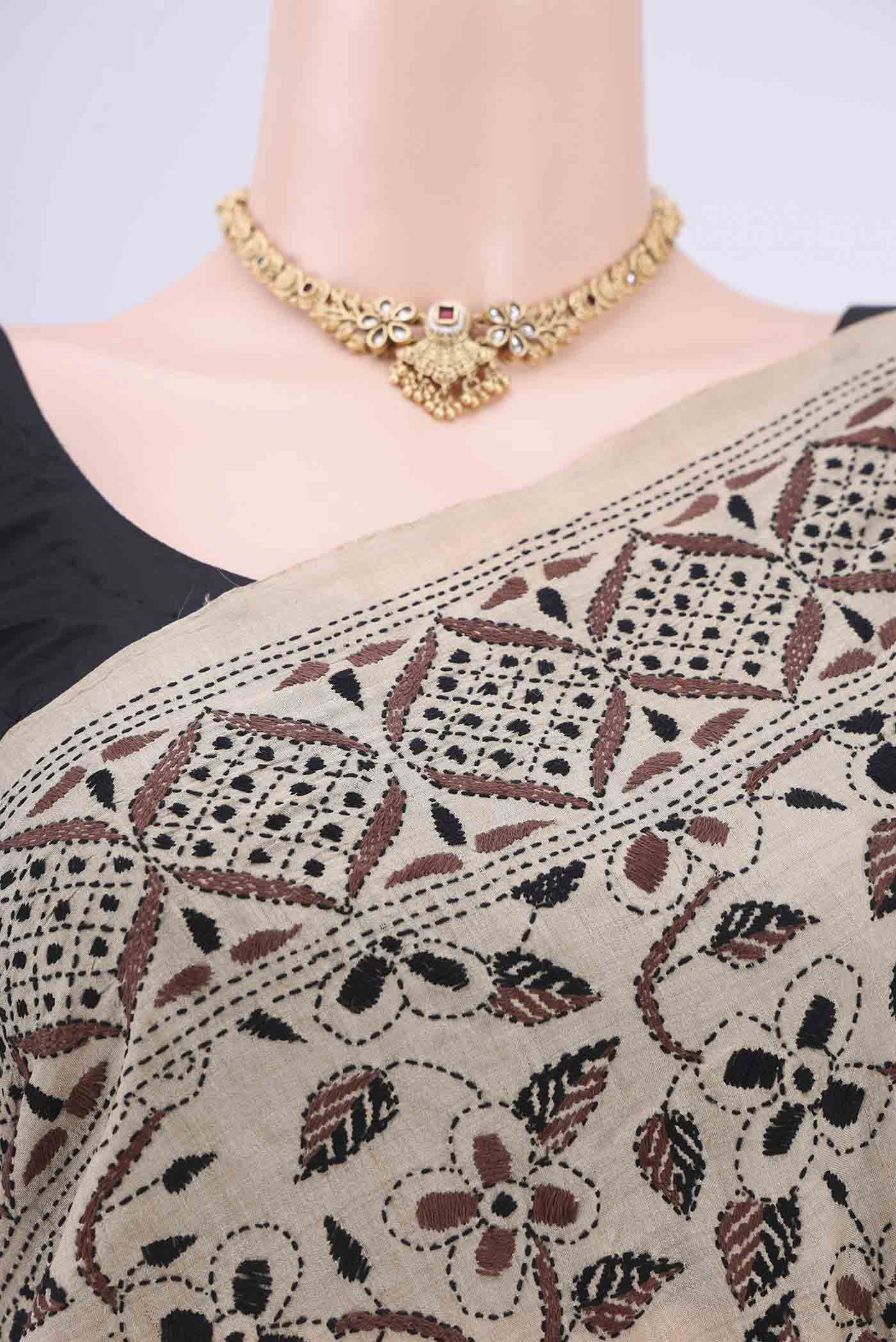 Beige Tussar Silk Saree - Image 2