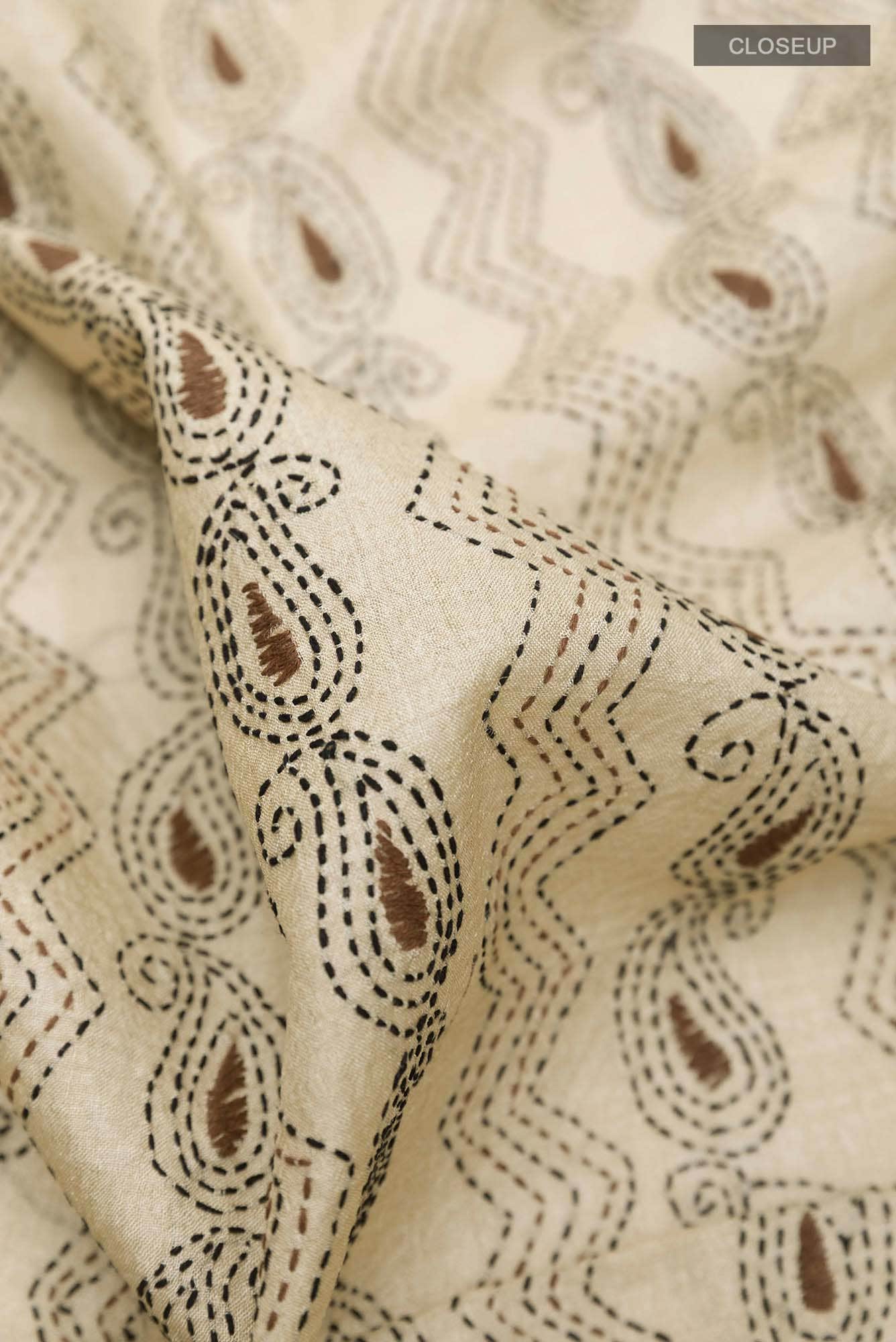 Beige Tussar Silk Saree - Image 3