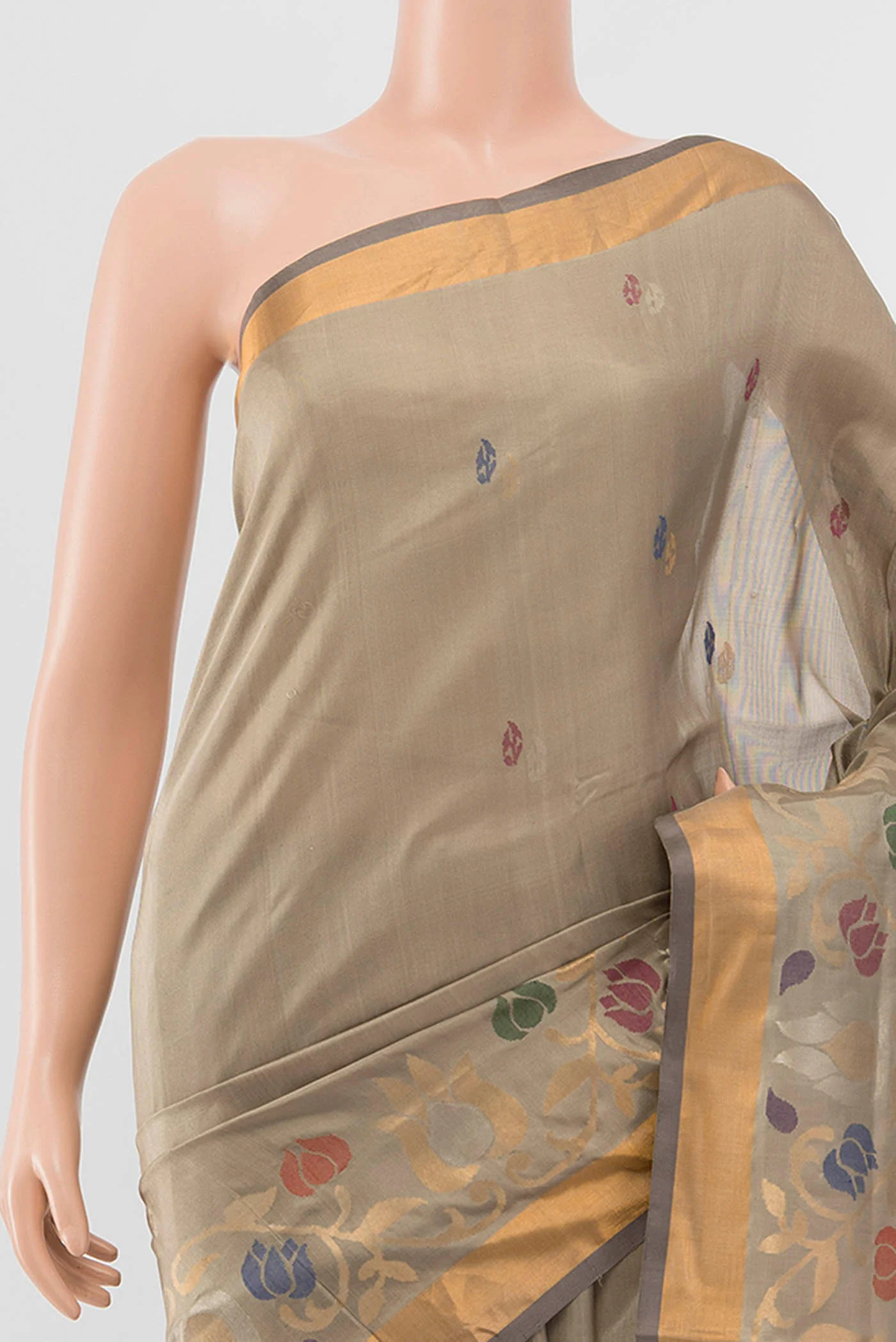 Beige Uppada Silk Saree - Image 2