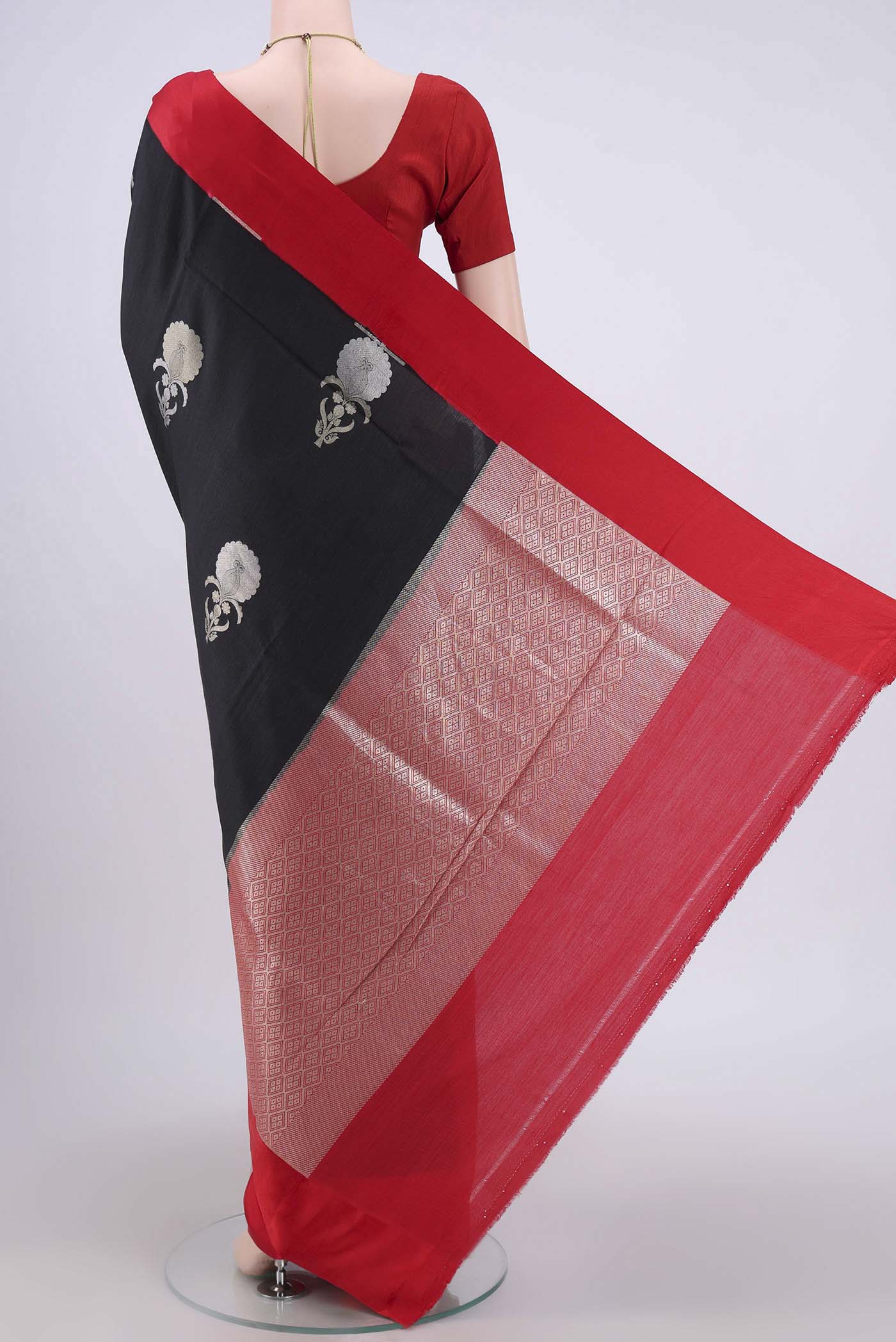 Black Banarasi Silk Saree - Image 3
