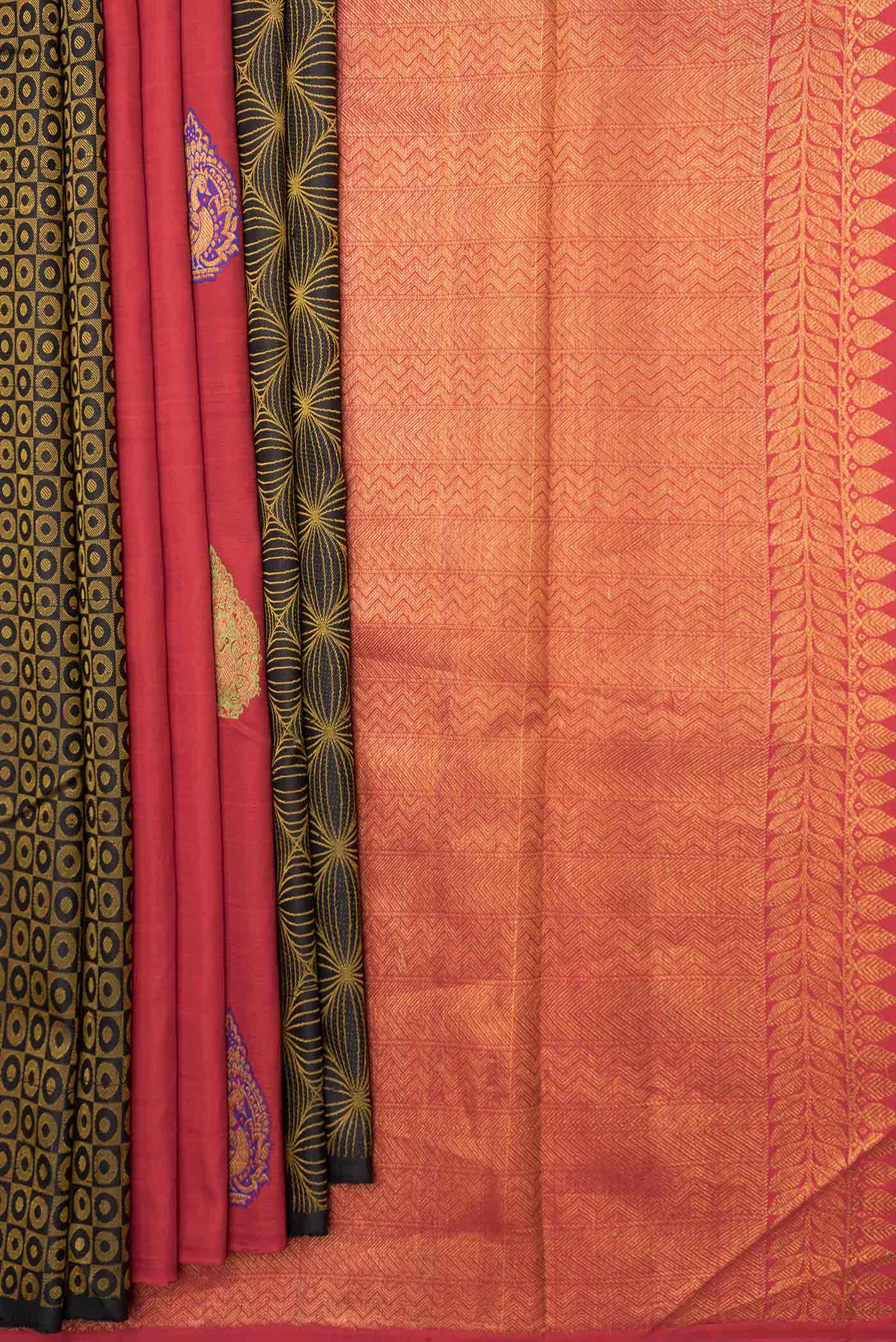 Black Dual Tone Kanjivaram Silk Saree - Image 4