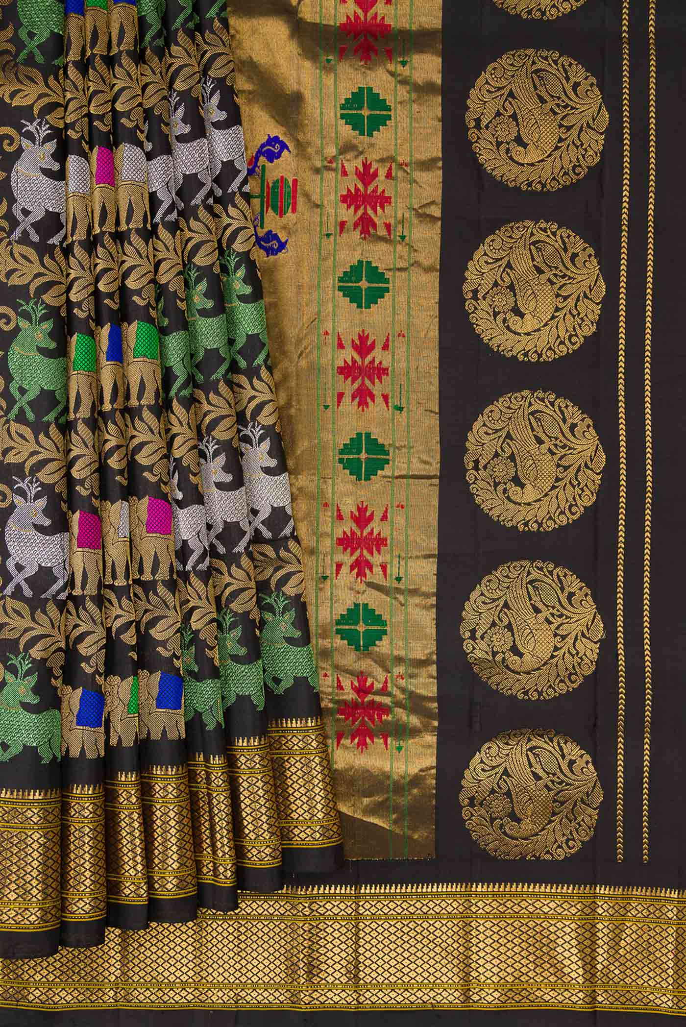 Black Paithani Silk Saree - Image 4