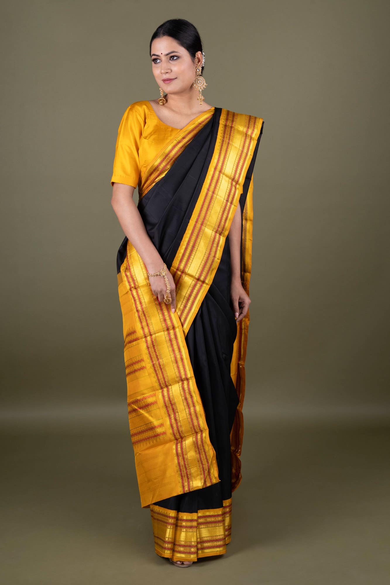 Pure Silk Pure Zari Black Kanjivaram Saree - Image 2