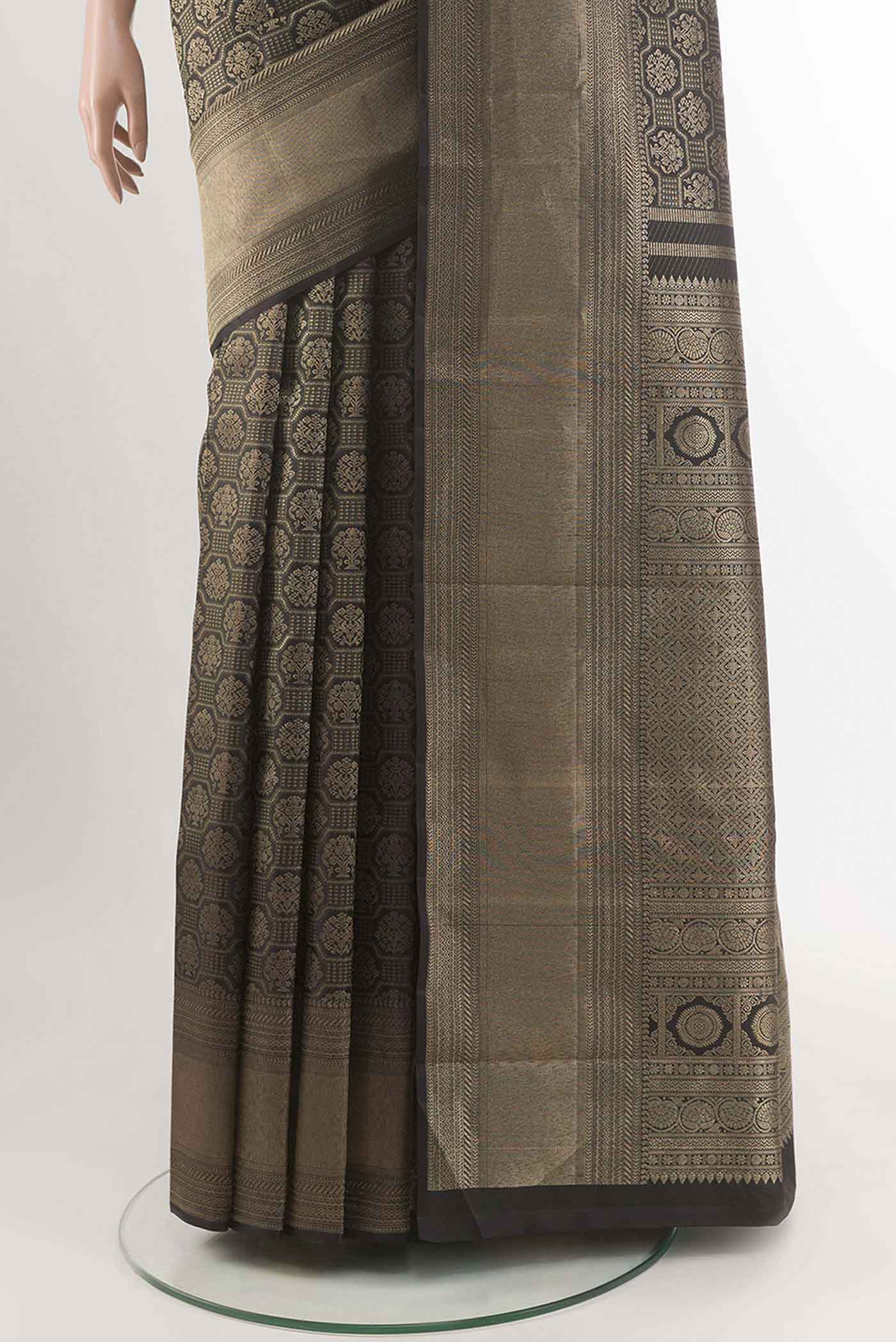 Black Kanchipuram Silk Saree - Image 3