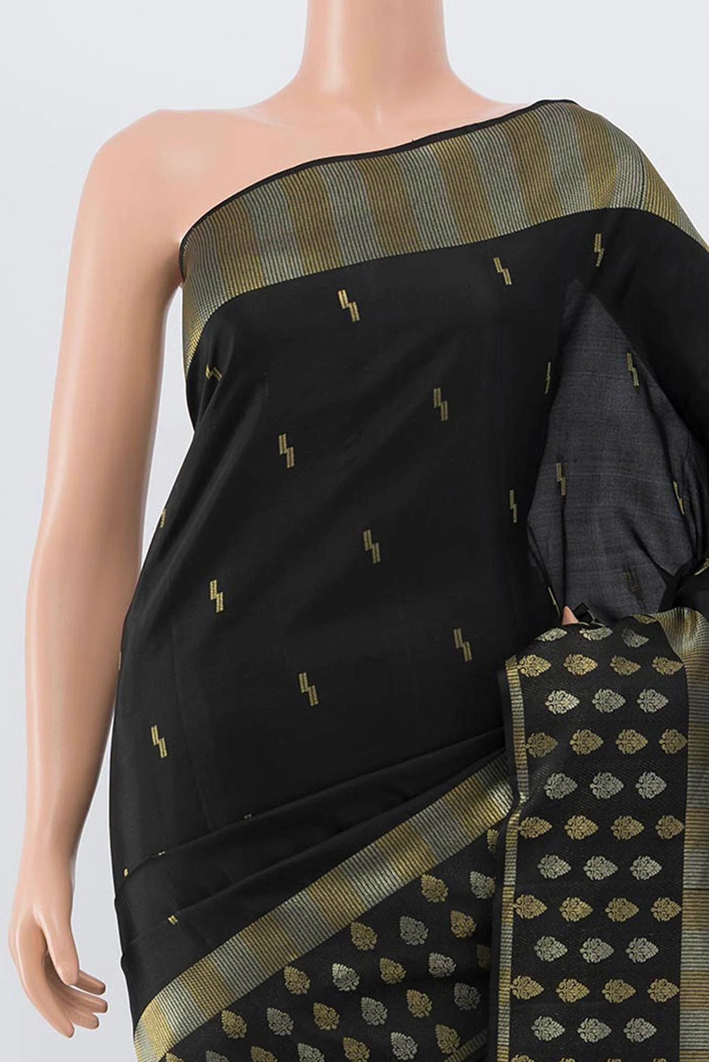 Black Kanchipuram Silk Saree - Image 2