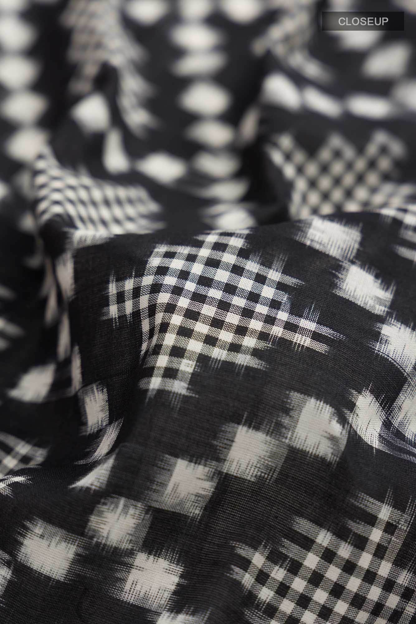 Black Pochampally Cotton Saree - Image 2