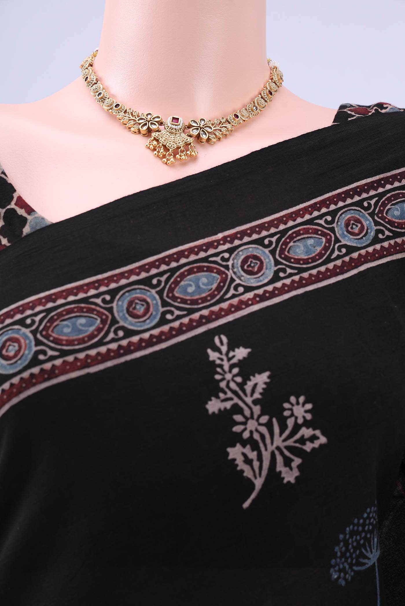 Black Printed Cotton Saree - Image 3