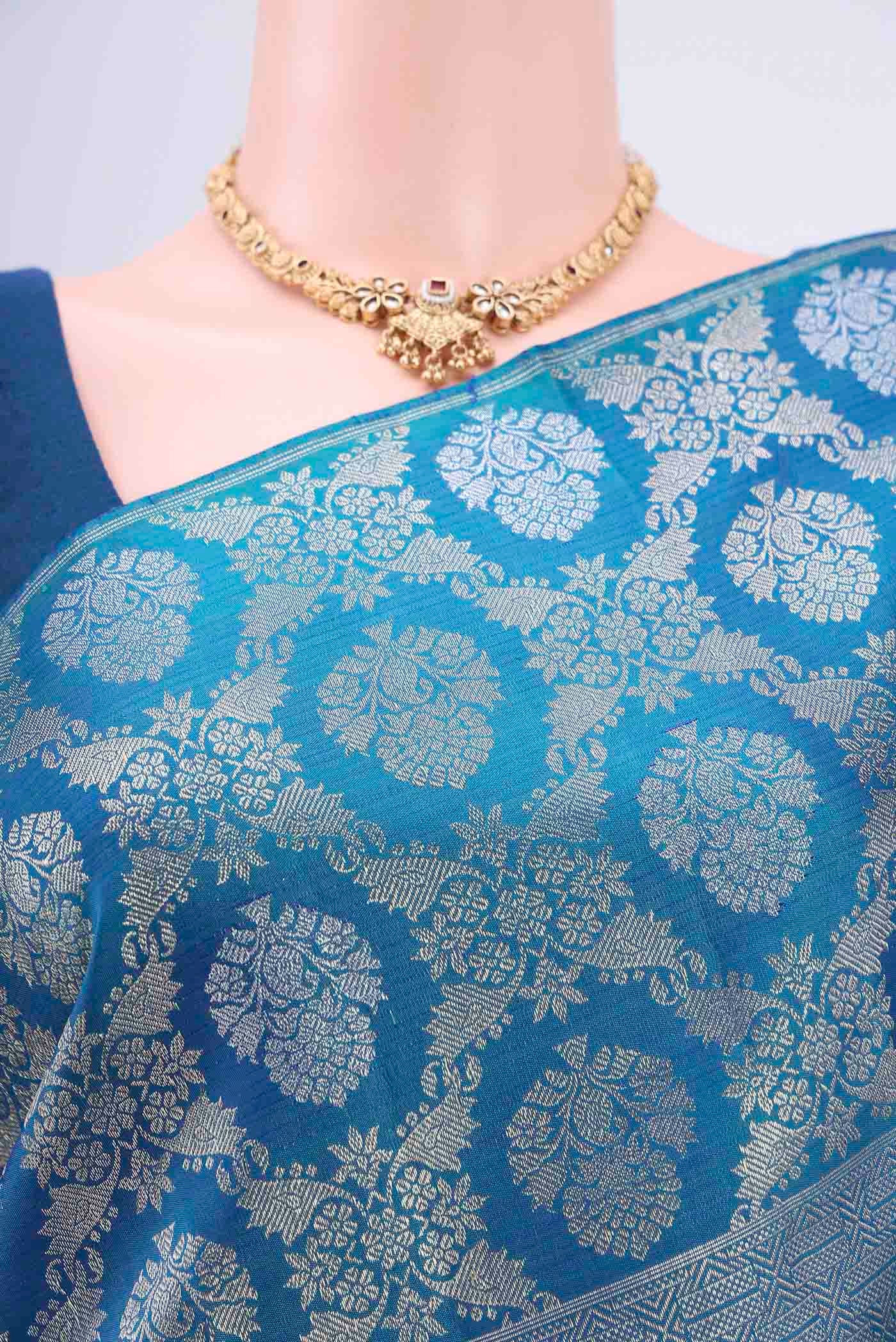 Blue Dual Tone Kanchipuram Saree - Image 2