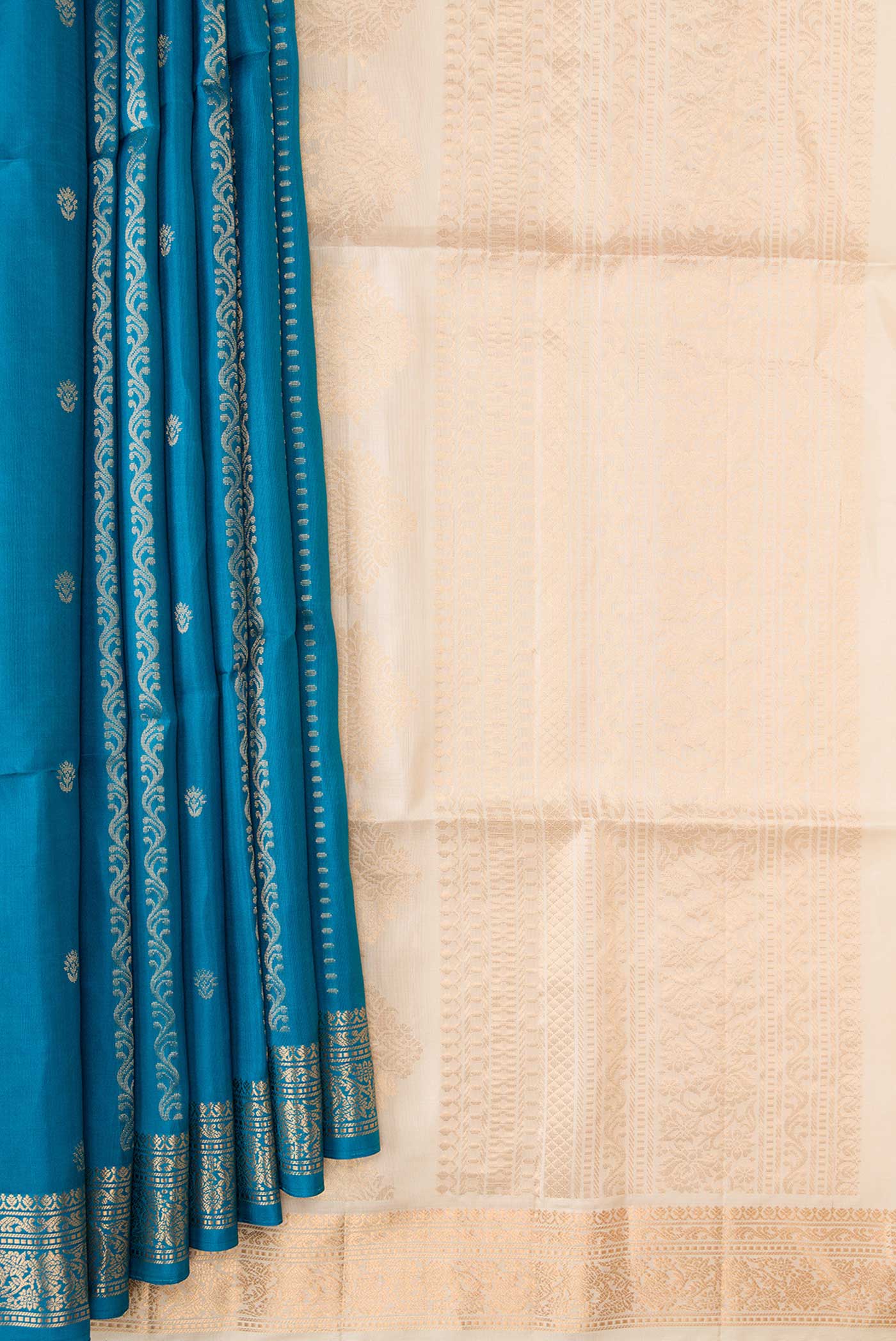 Blue Dual Tone Soft Silk Saree - Image 4