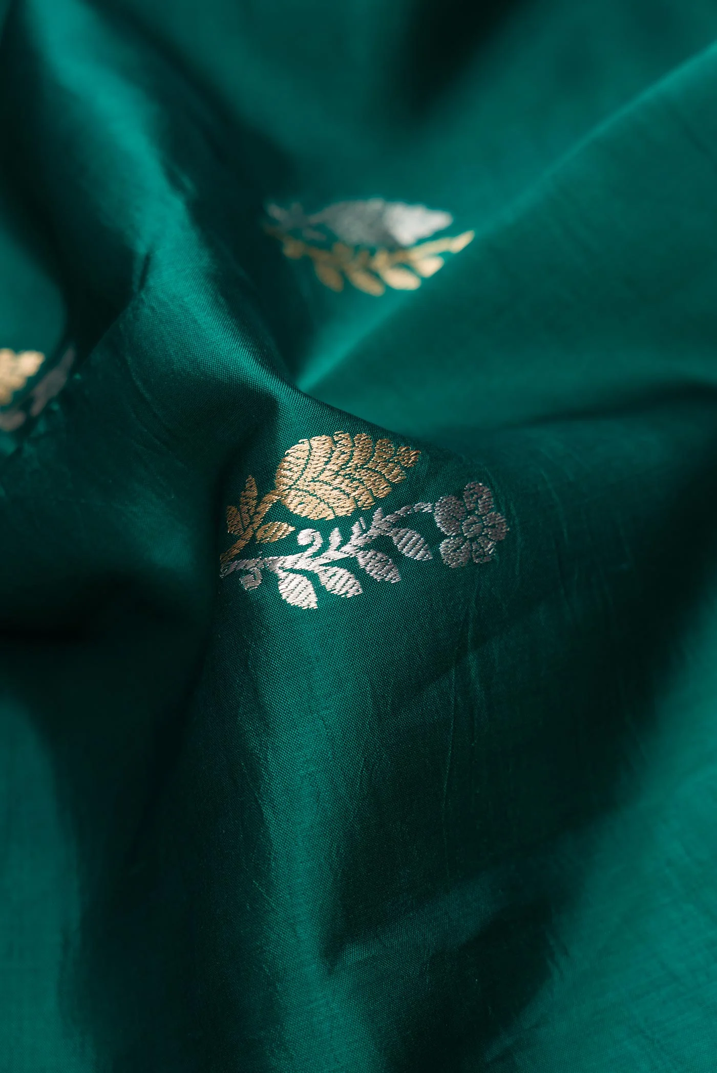 Bottle Green Banarasi Katan Silk Saree - Image 2