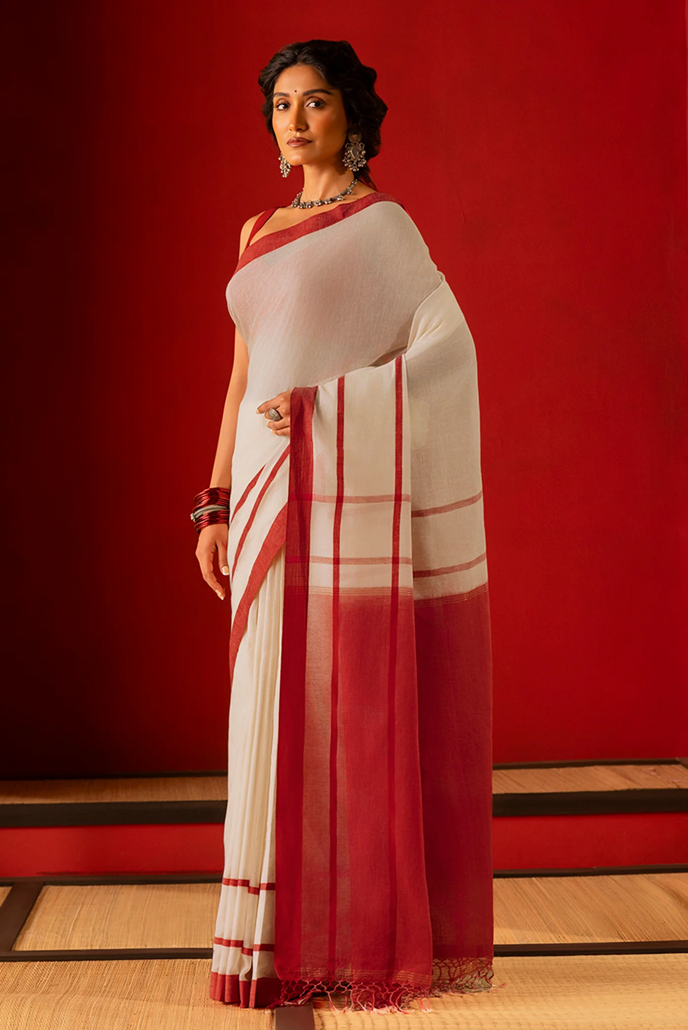 Chhaya-Off White Cotton Saree - Image 3