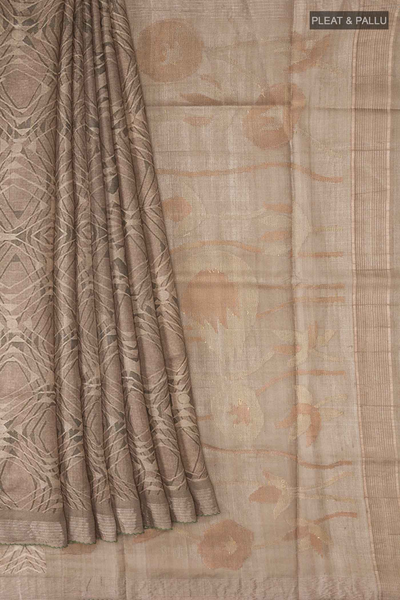 Dark Beige Tussar Silk Saree - Image 4