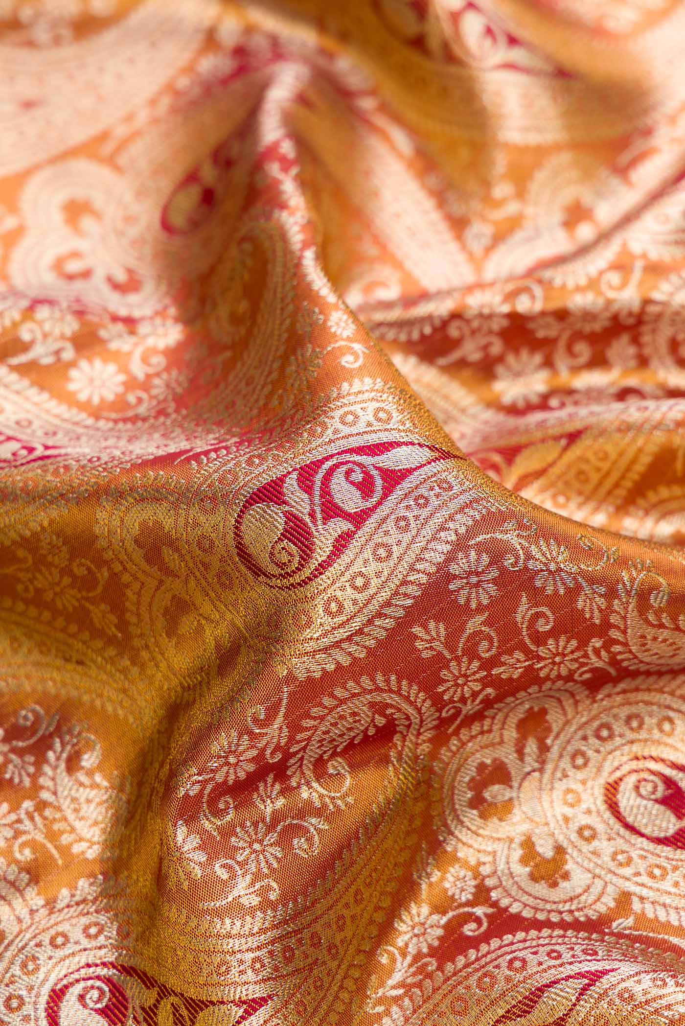 Gold Kanchipuram Tissue Silk Saree - Image 2
