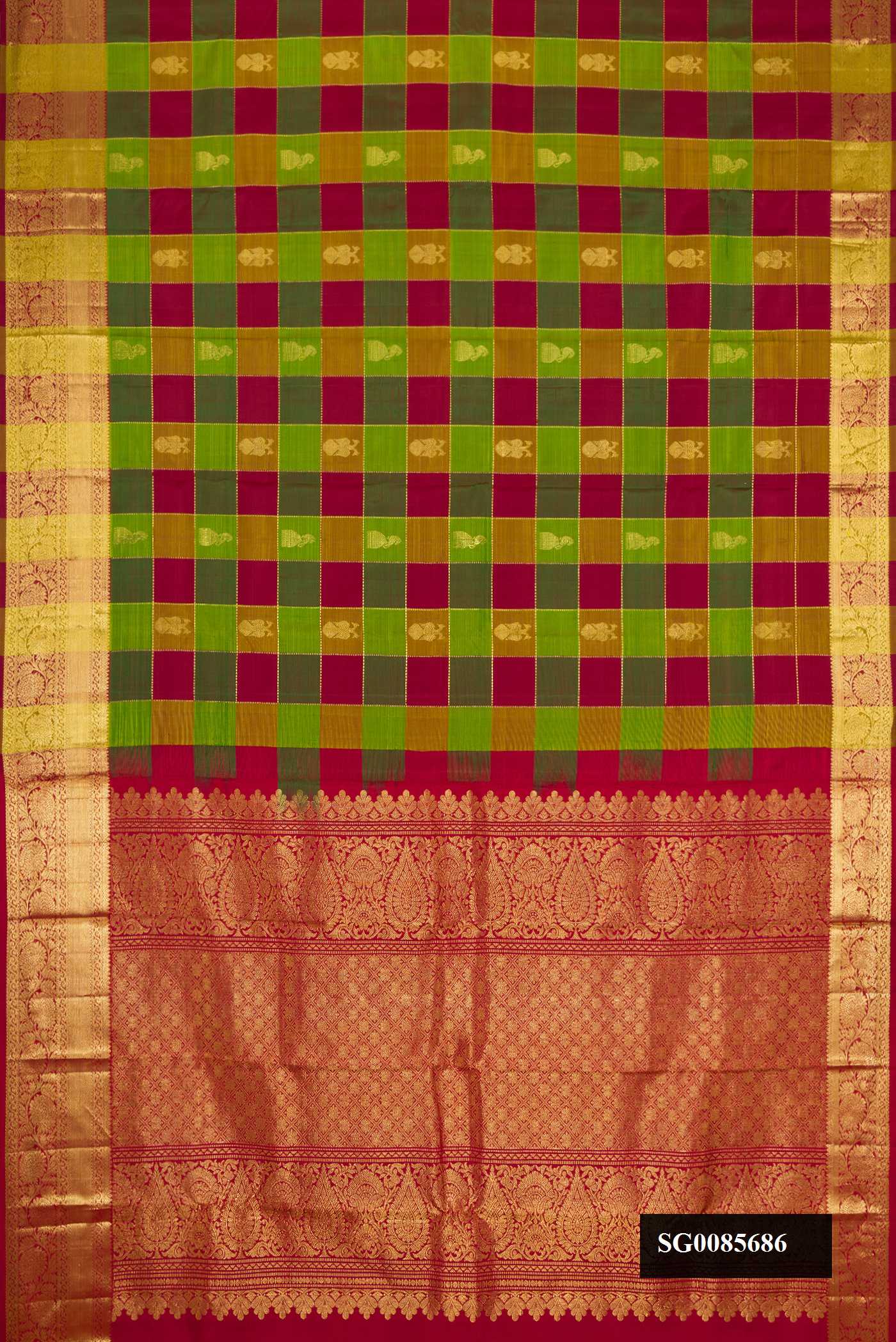 Green and Maroon Dual Tone Kanchipuram Silk Saree