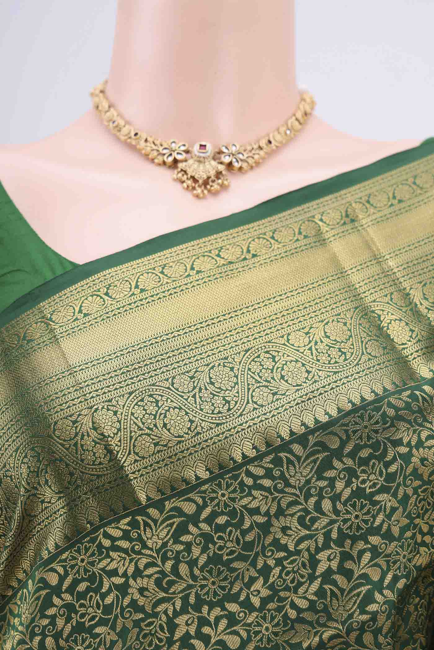 Bottle Green Bangalore Silk Saree - Image 2