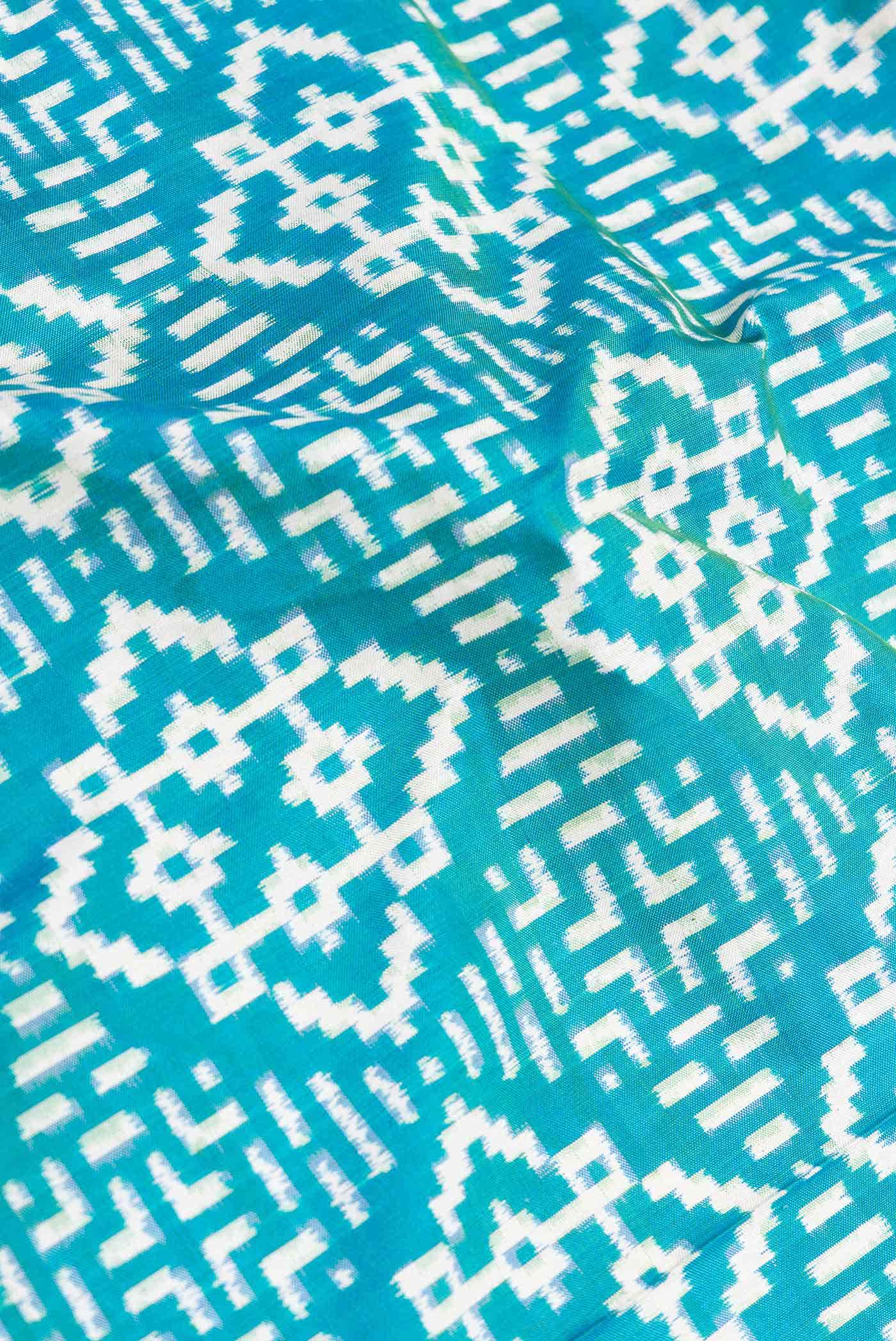 Green Dual Tone Double Ikat Saree - Image 3