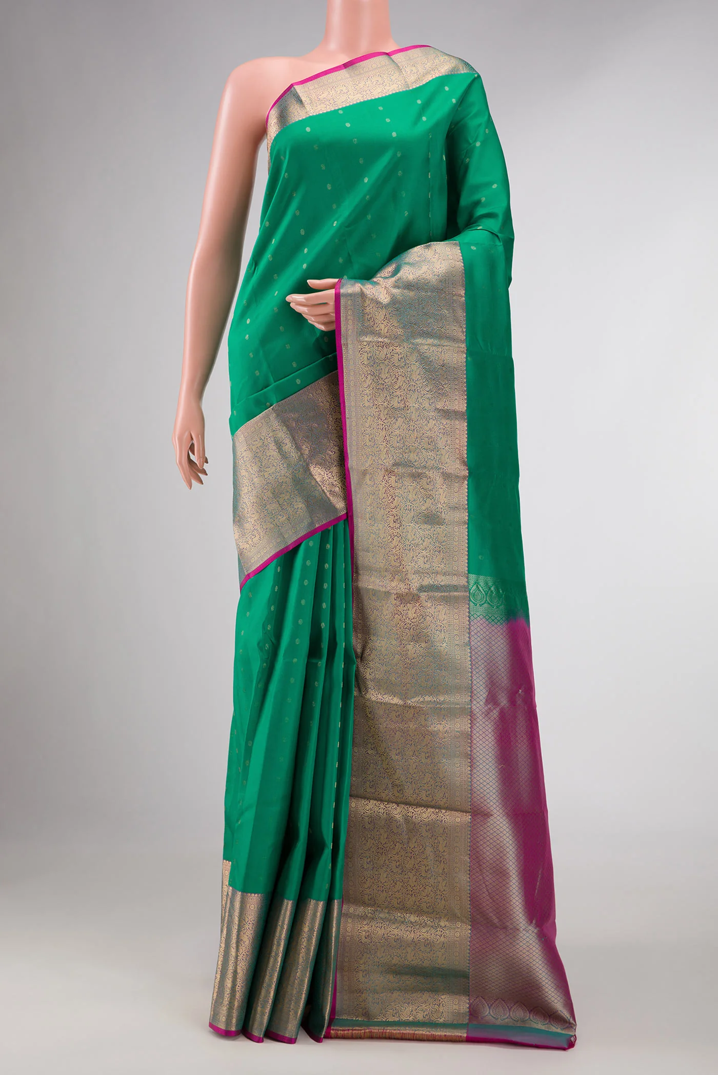 Green Dual Tone Kanchipuram Silk Saree