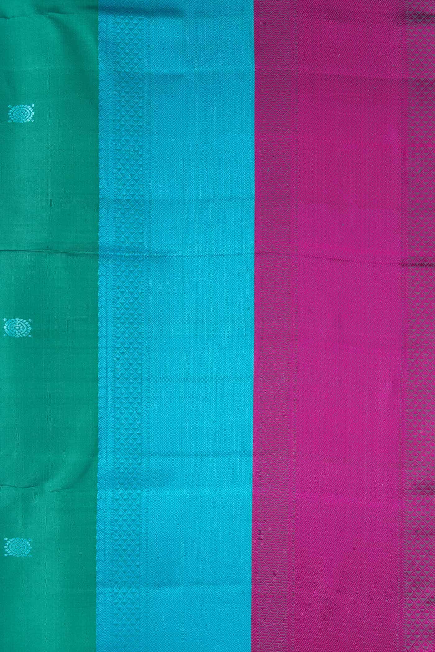 Green Dual Tone Kanchipuram Silk Saree - Image 5