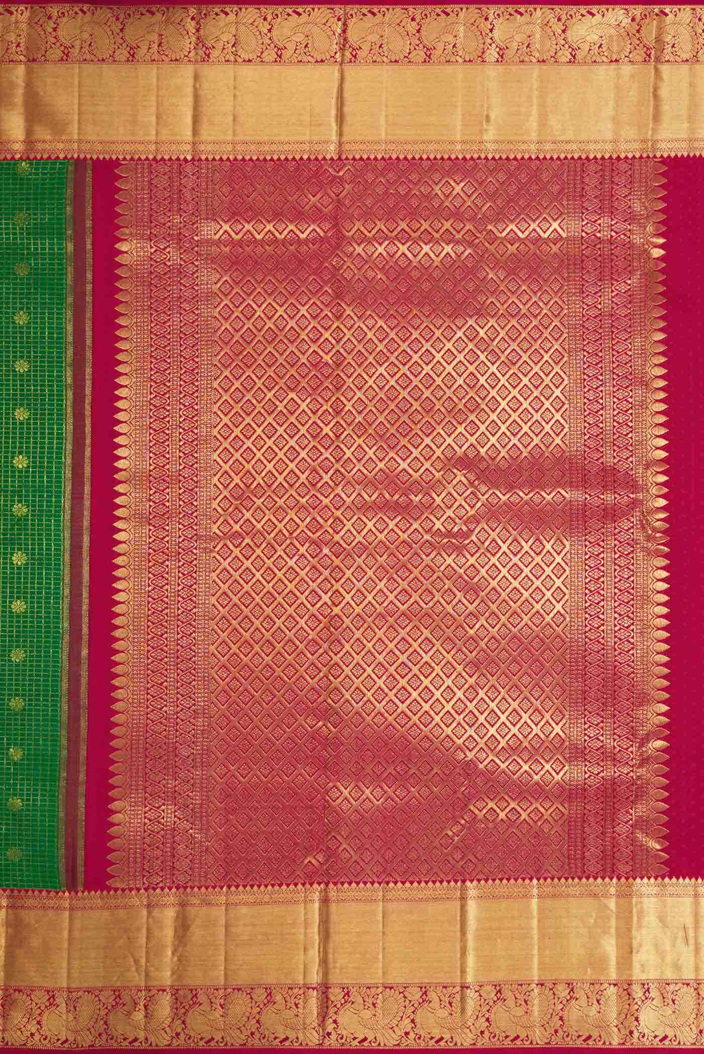 Green Dual Tone Kanjivaram Silk Saree - Image 5