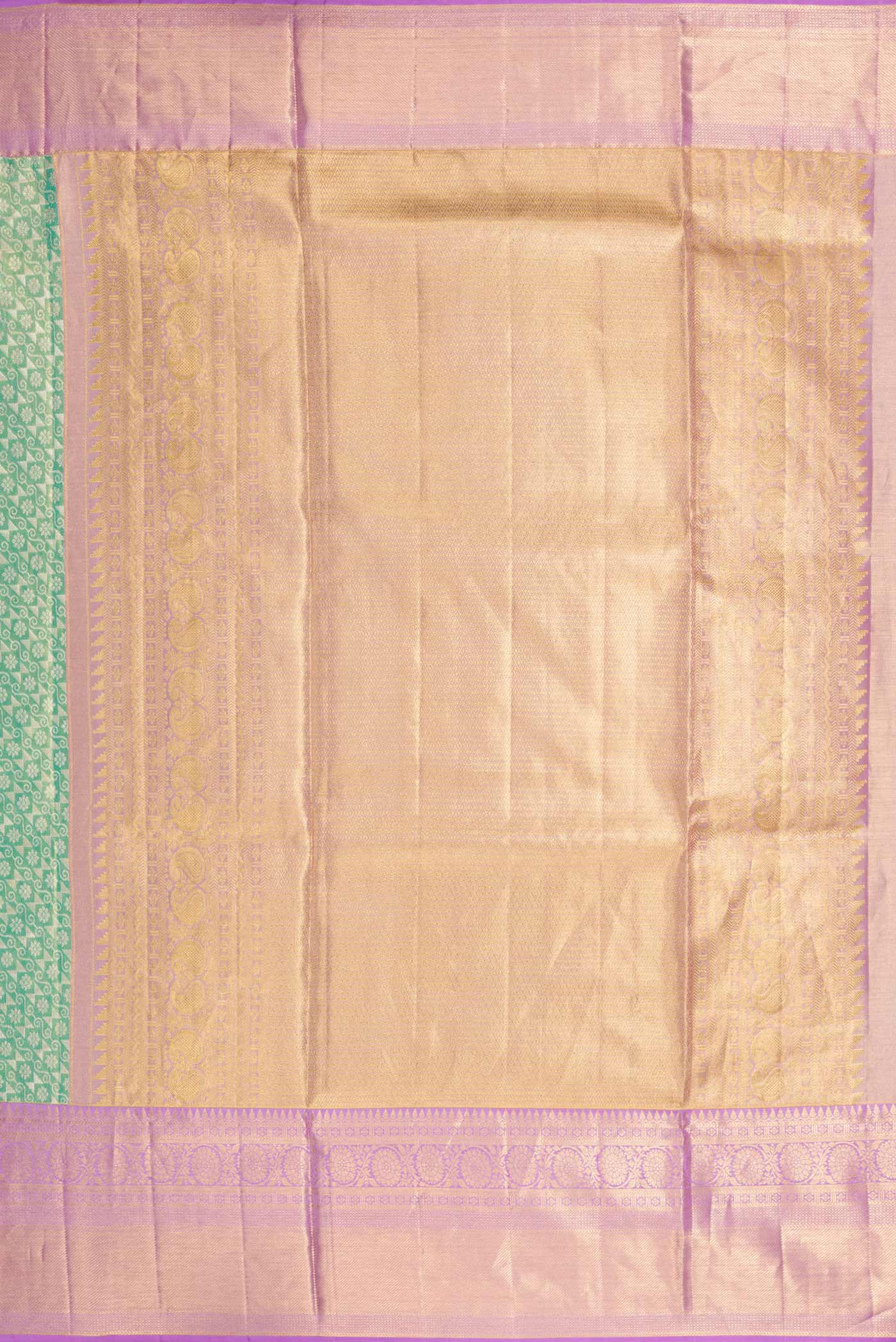 Green Dual Tone Kanchipuram Tissue Silk Saree - Image 7