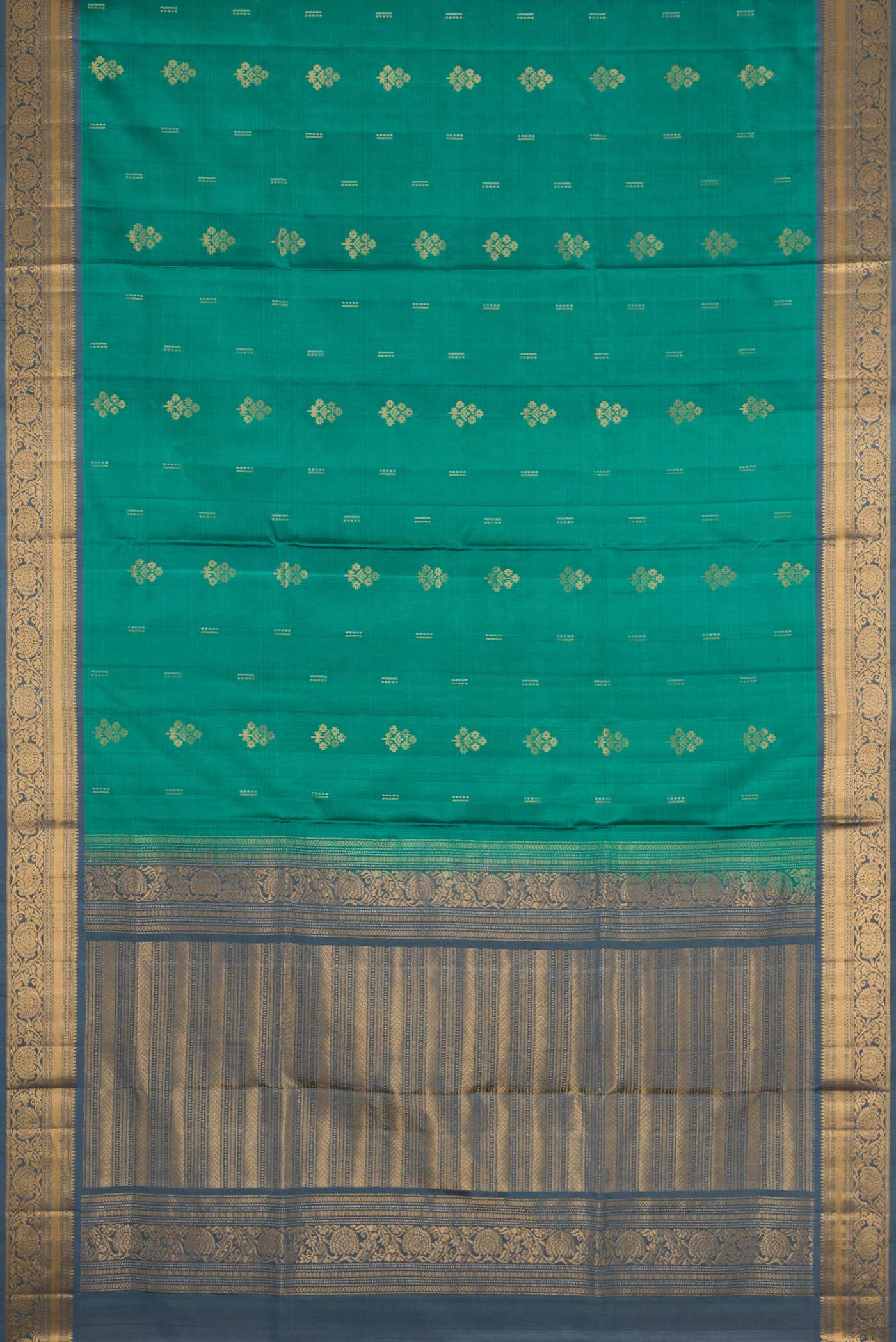 Green Dual Tone Soft Silk Saree - Image 6