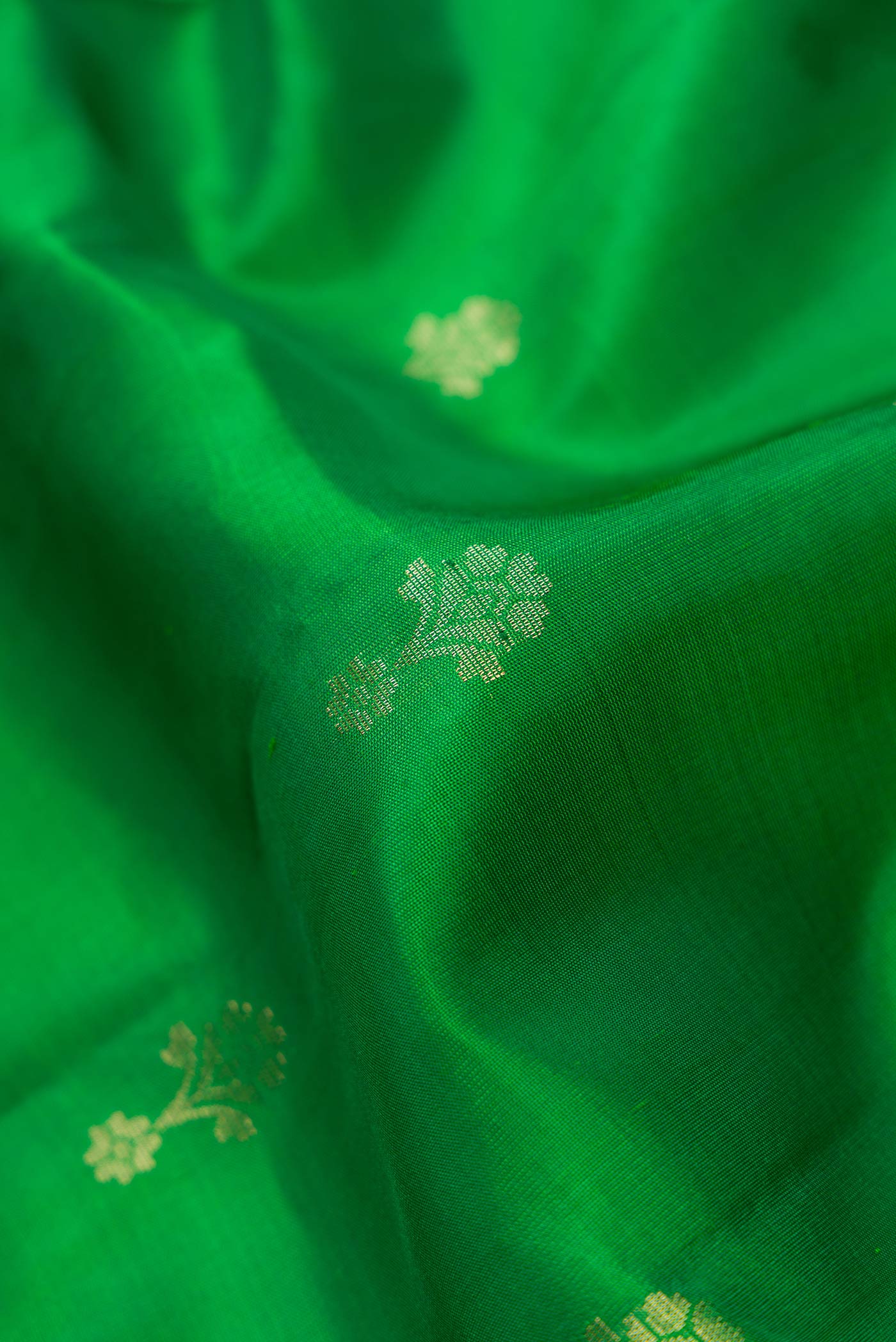 Green Soft Silk Saree - Image 2