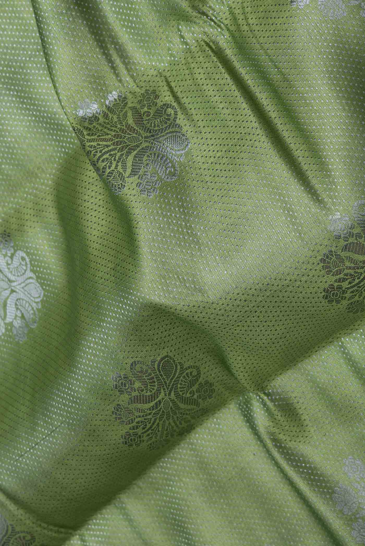 Green Dual Tone Tussar Saree - Image 2