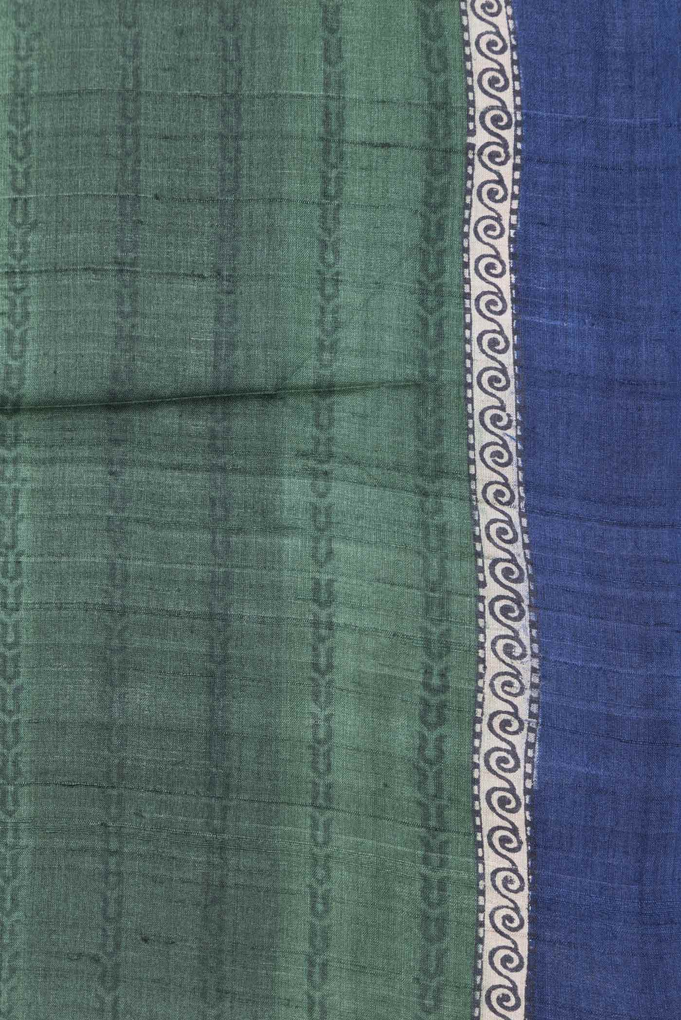 Green Dual Tone Tussar Silk Saree - Image 3