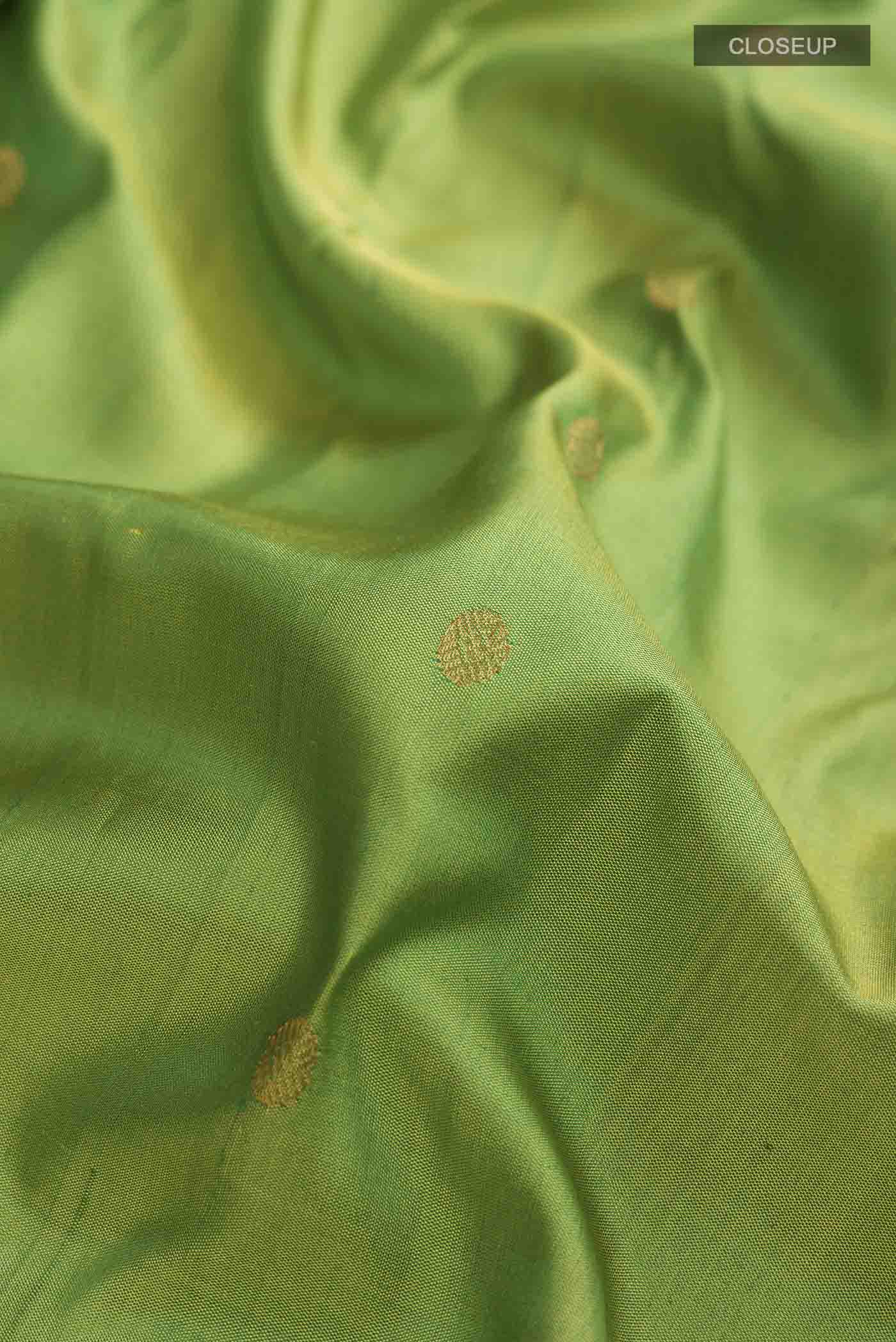 Green Gadwal Silk Saree - Image 2