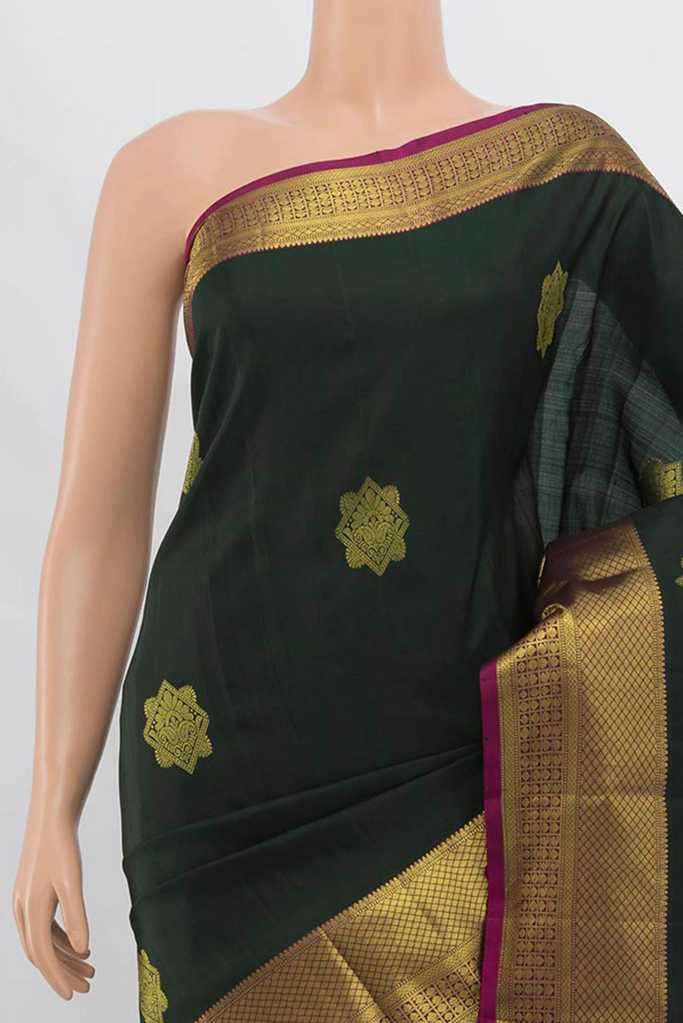 Bottle Green Kanchipuram Silk Saree - Image 2