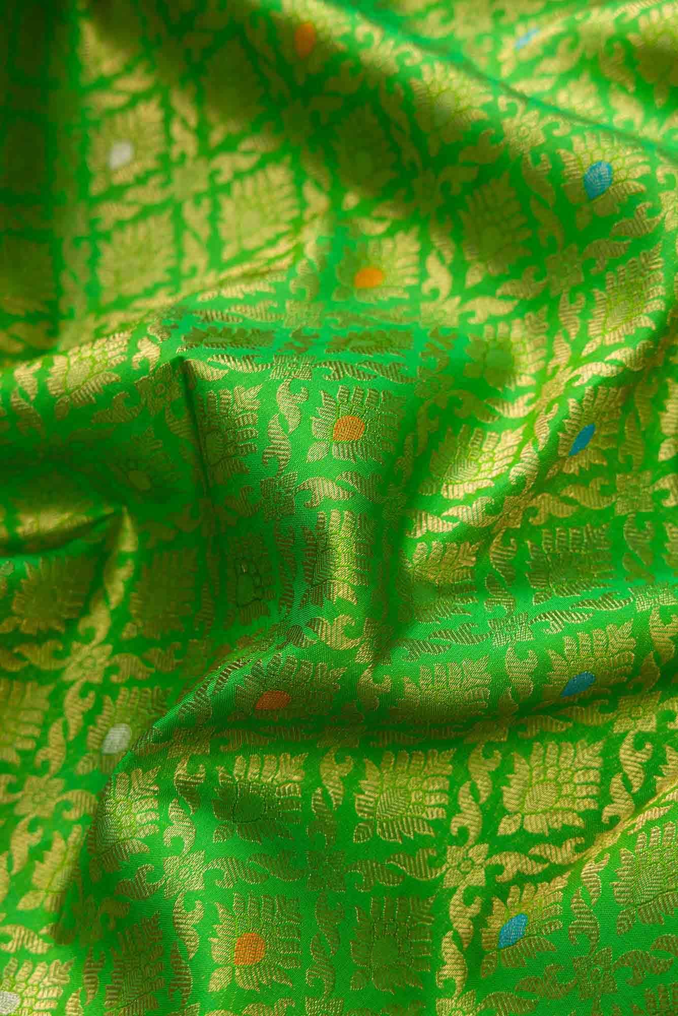 Pure Silk Pure Zari Green Dual Tone Kanjivaram Saree - Image 3