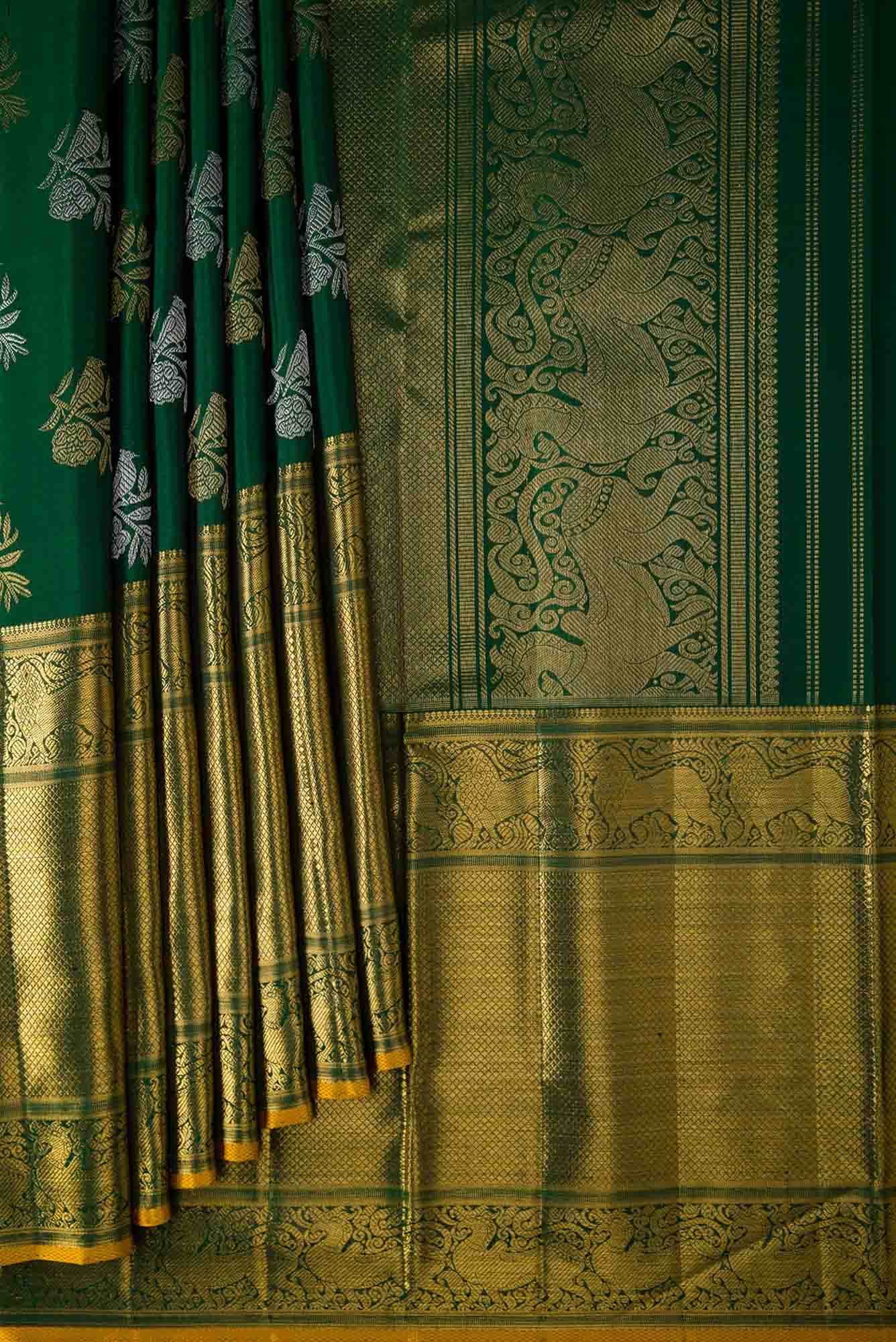 Green Dual Tone Kanjivaram Silk Saree - Image 2