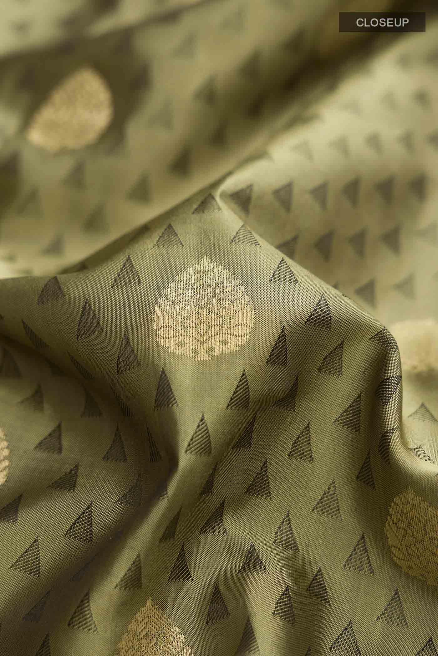 Green Soft Silk Saree - Image 2