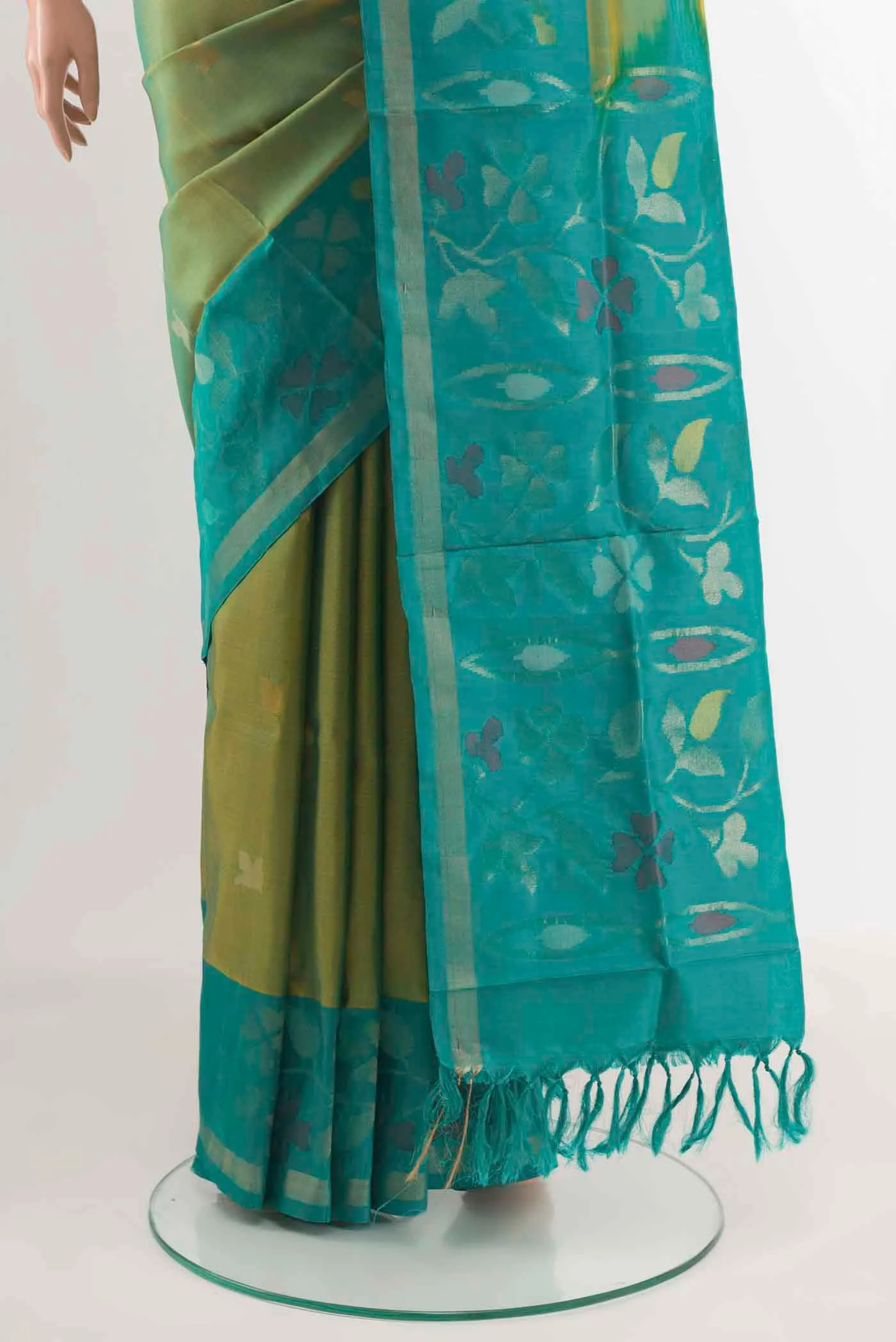 Green Uppada Silk Saree - Image 3