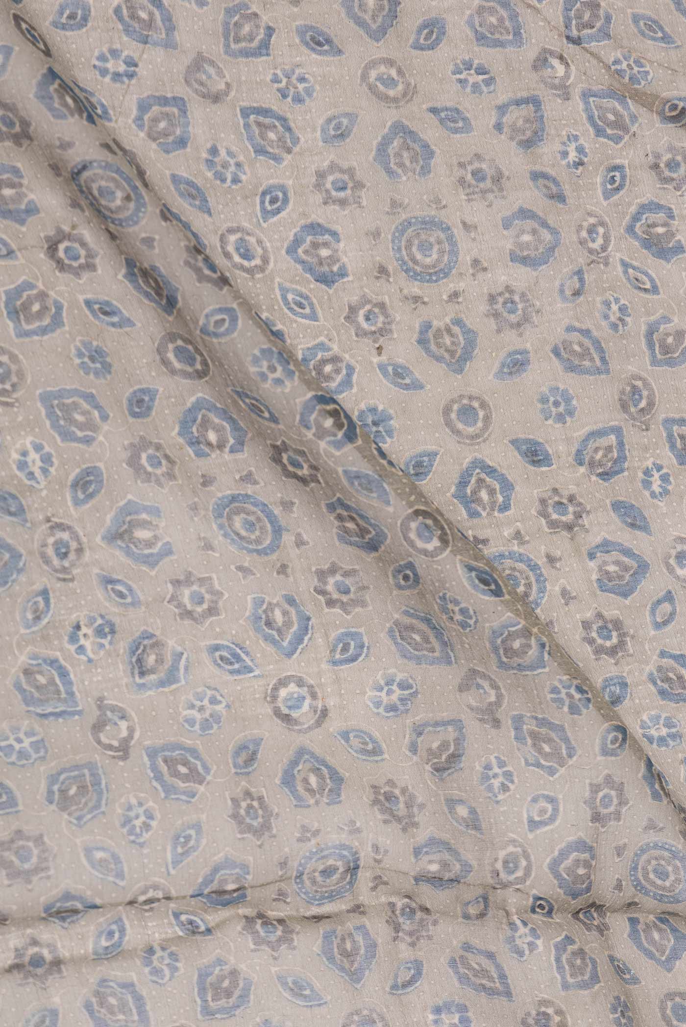 Grey Dual Tone Chanderi Silk Saree - Image 2