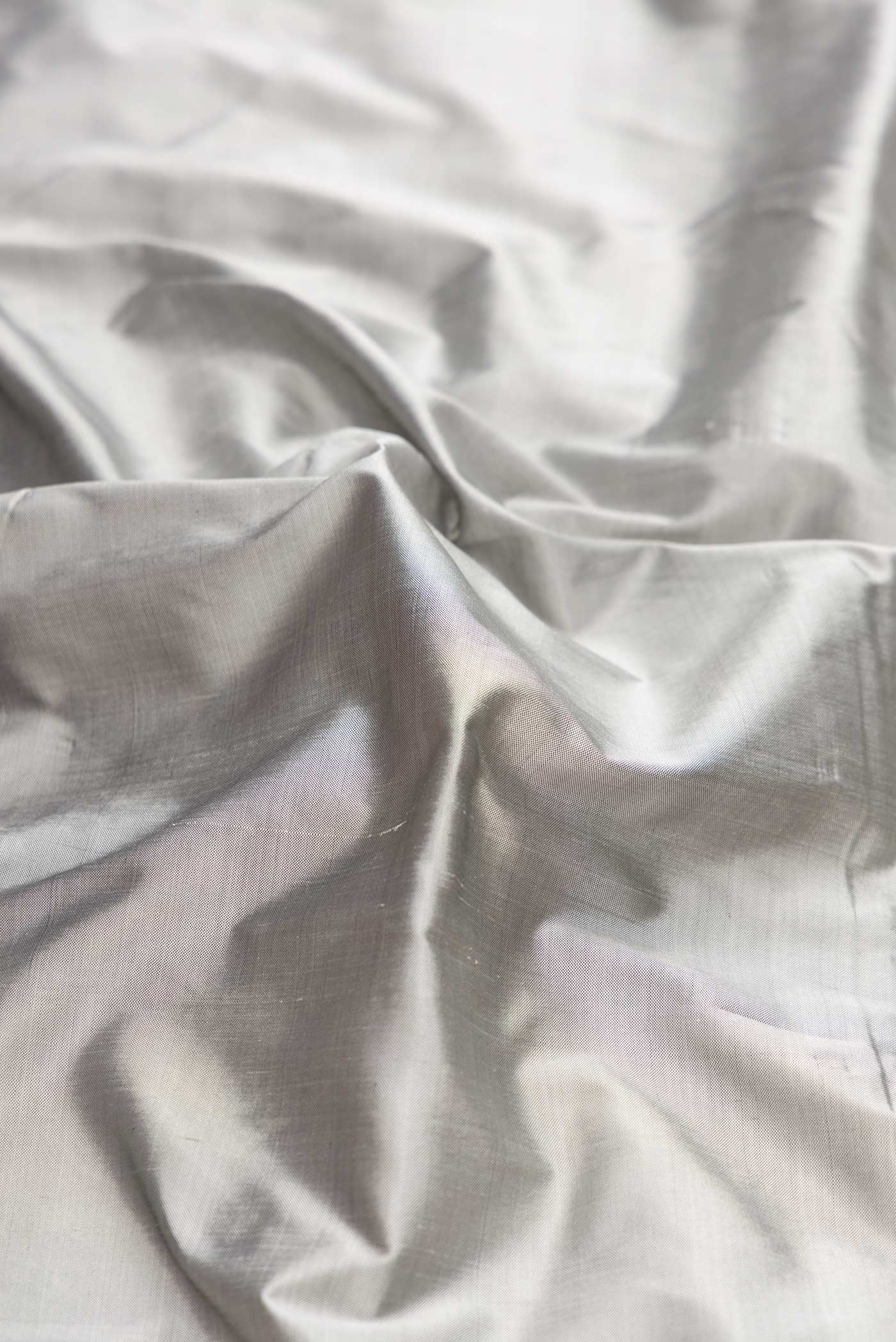 Grey Dual Tone Double Ikat Saree - Image 2