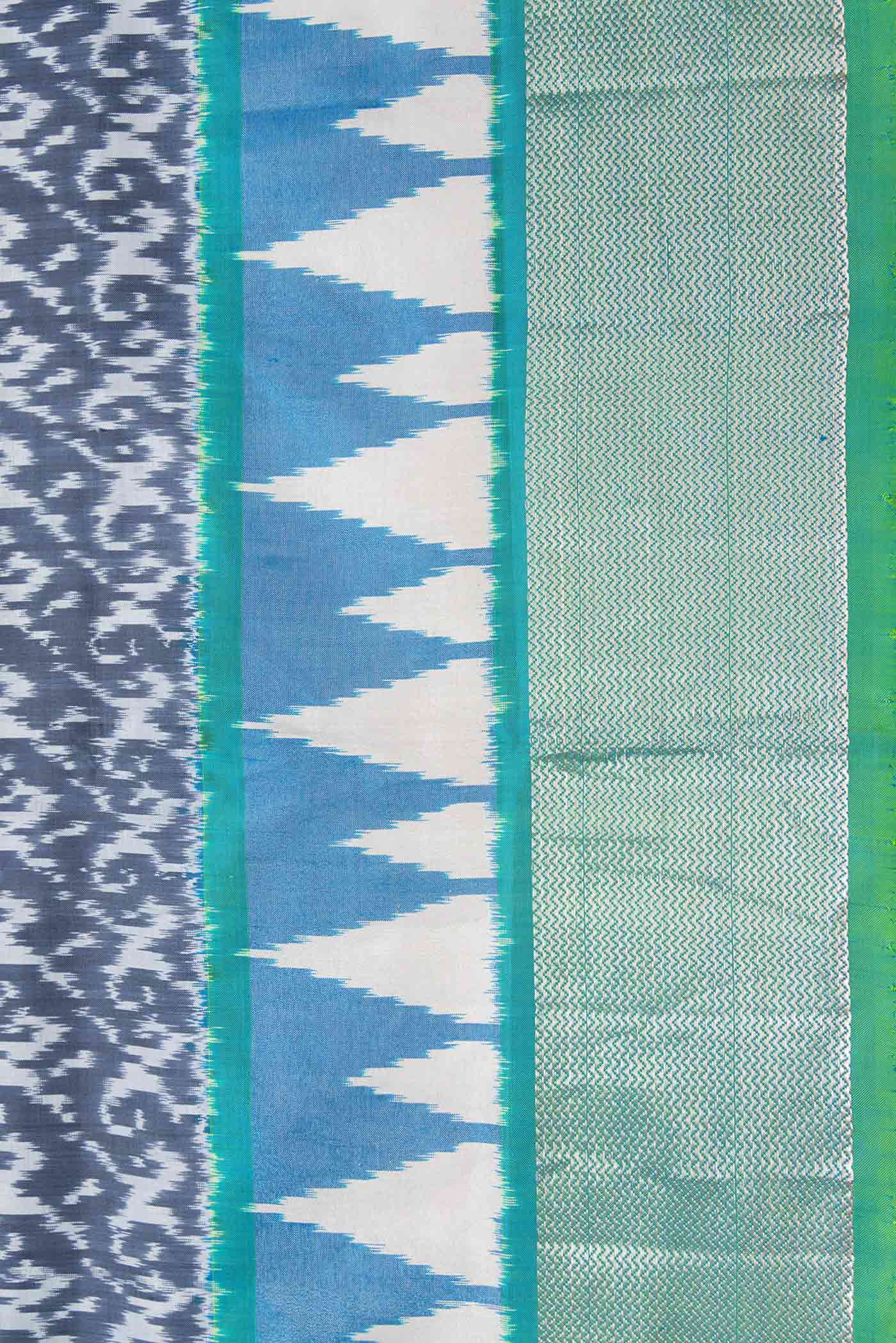 Grey Dual Tone Double Ikat Saree - Image 3