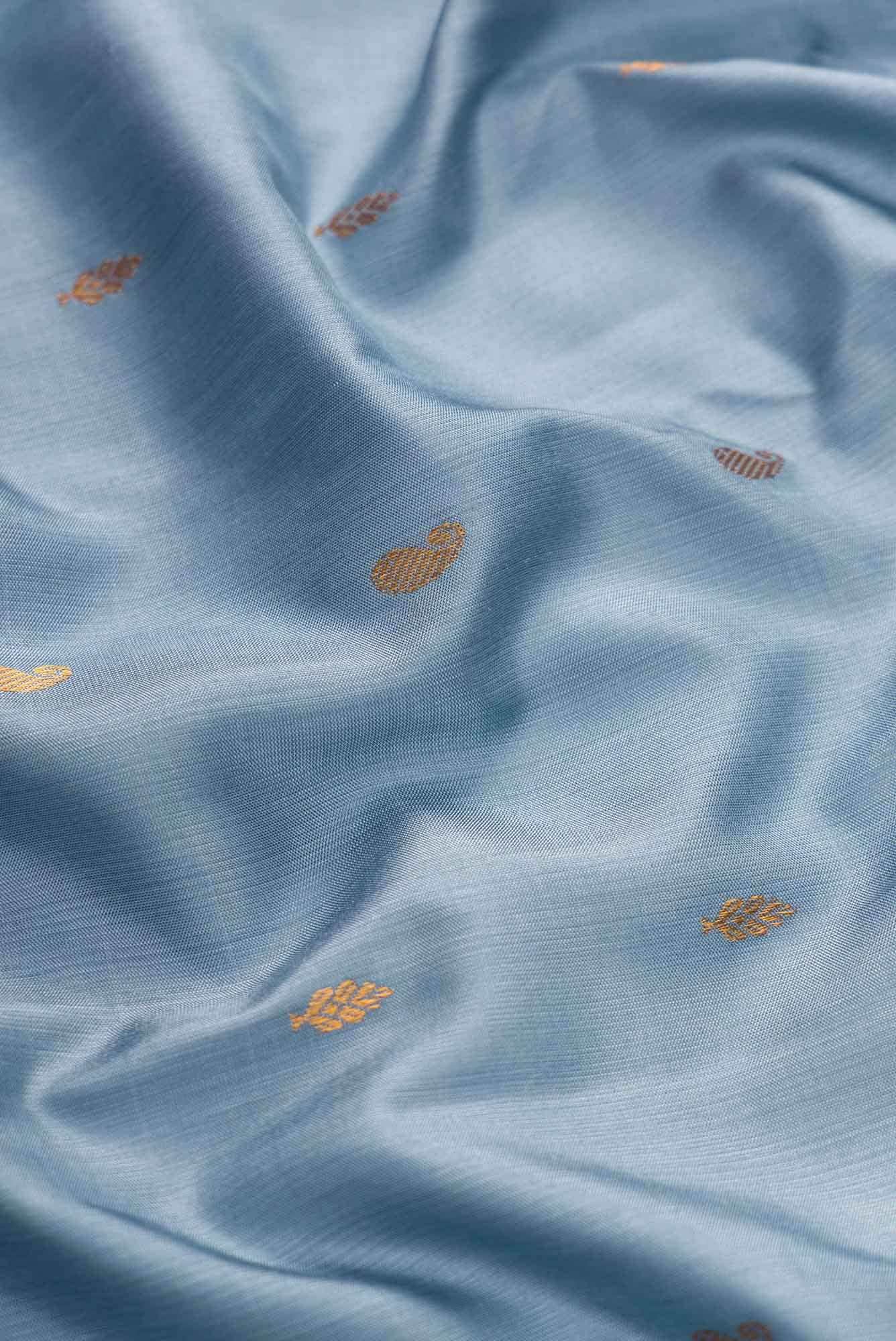 Grey Dual Tone Gadwal Silk Saree - Image 3