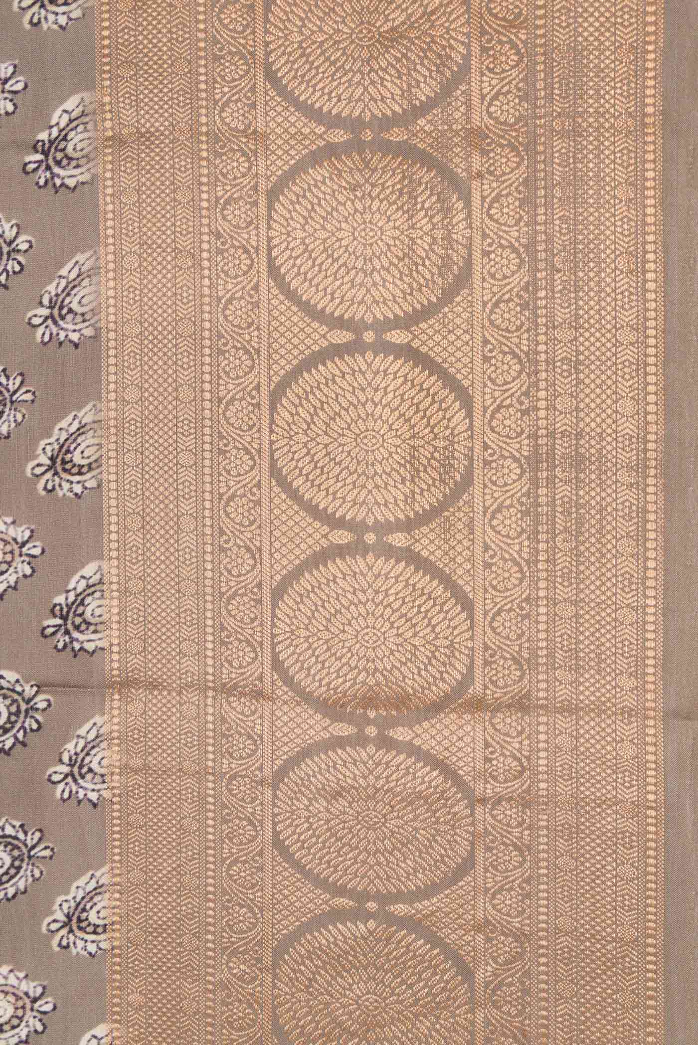 Grey Dual Tone Kanjivaram Silk Saree - Image 3