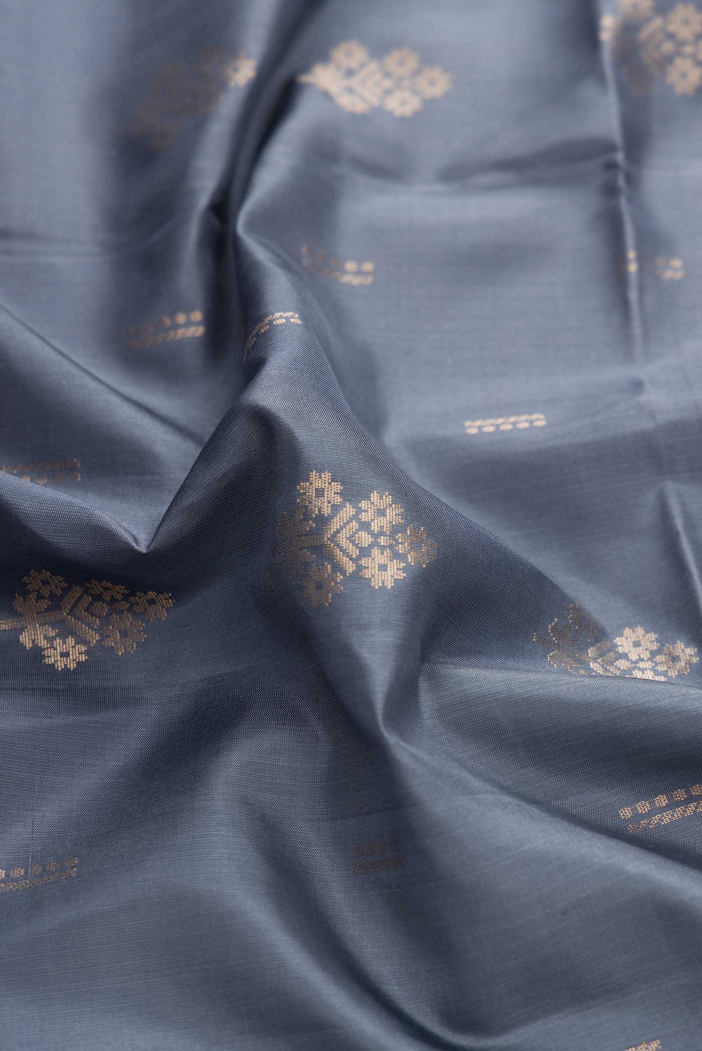 Grey Dual Tone Soft Silk Saree - Image 2