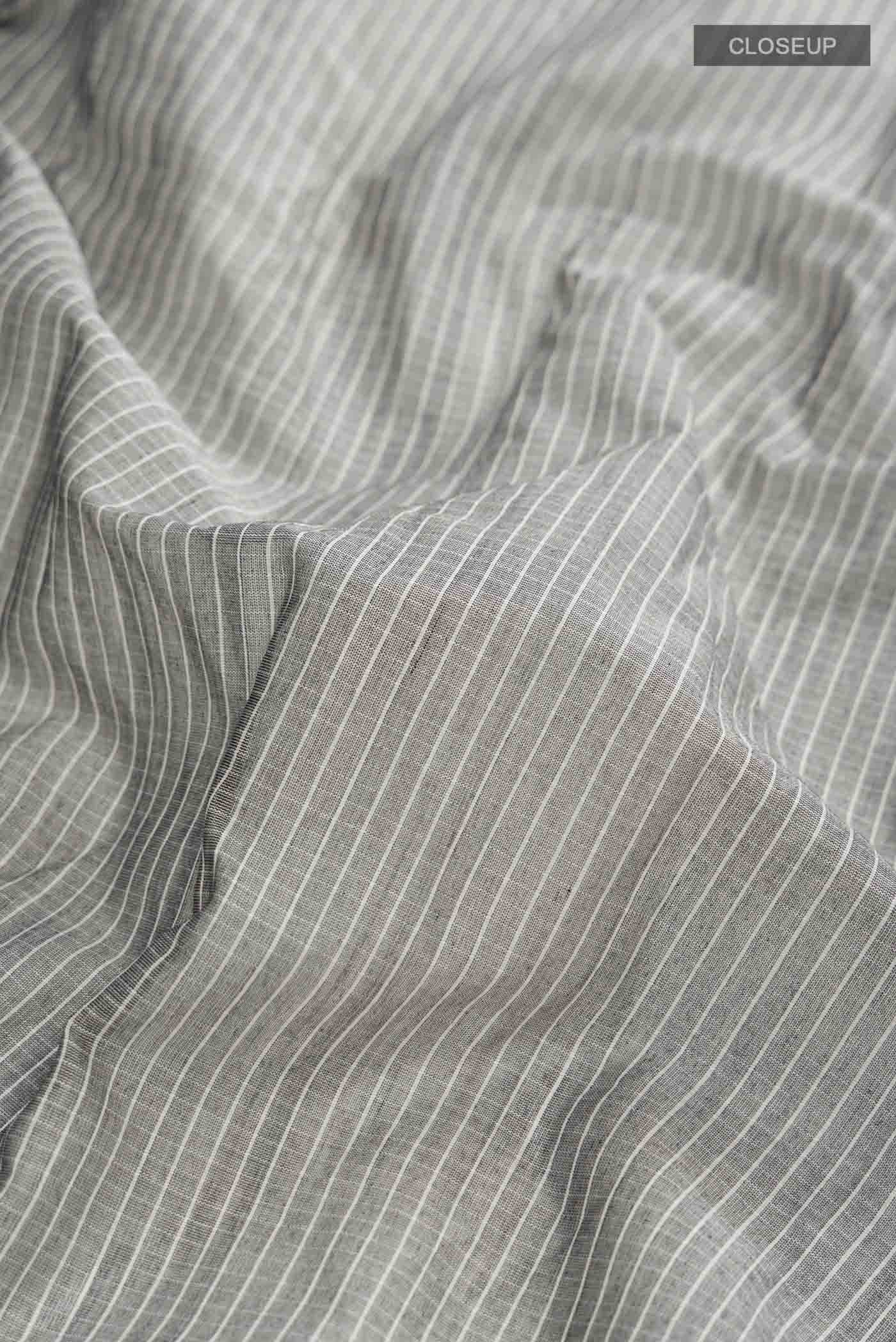 Grey Gadwal cotton Saree - Image 2