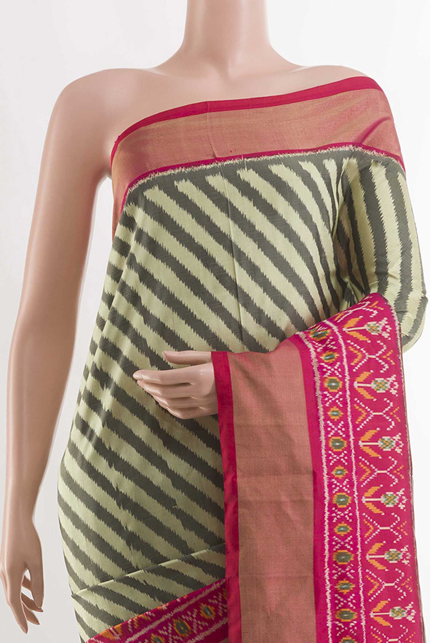 Grey Pochampally Silk Saree - Image 2