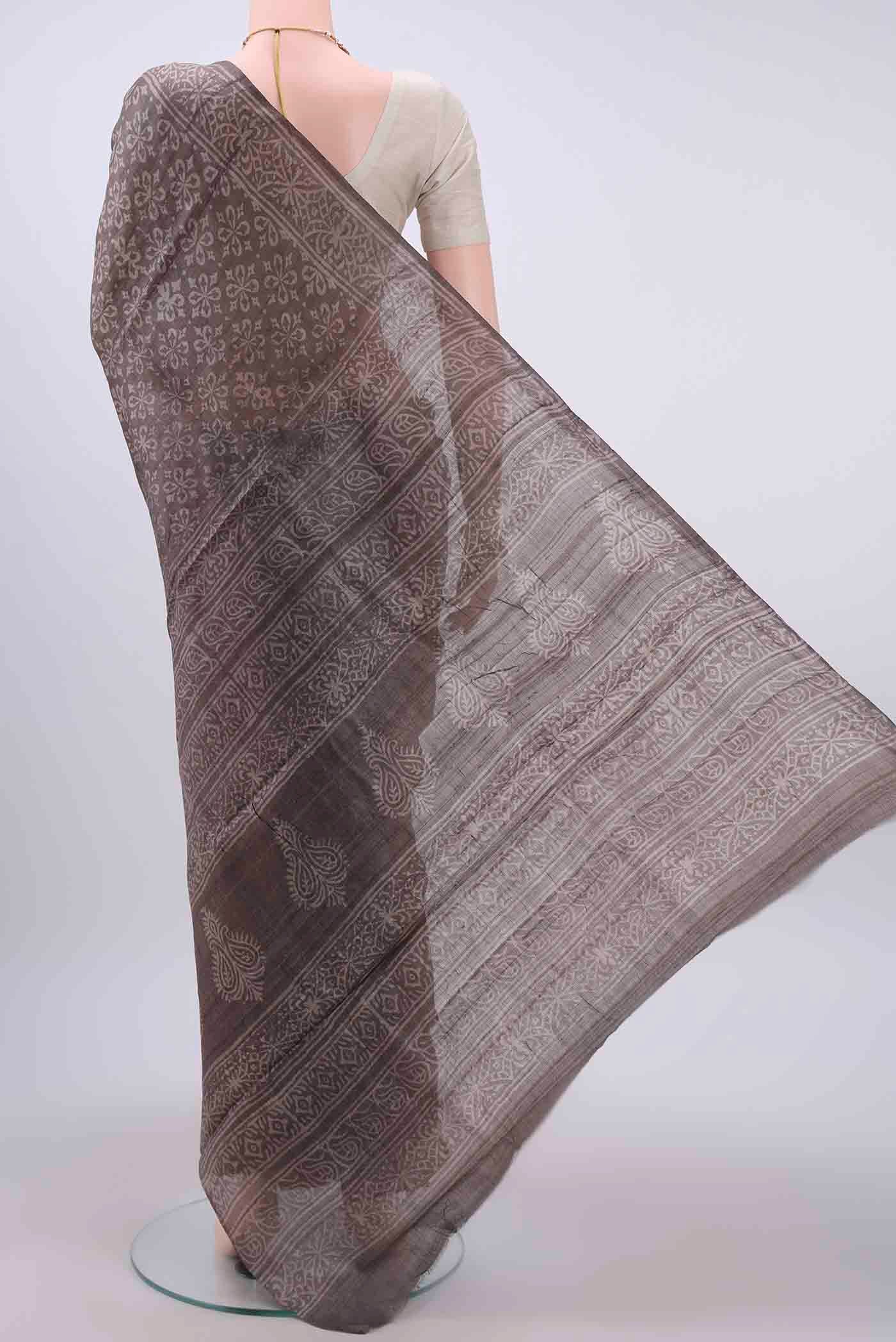 Grey Tussar Silk Saree - Image 3