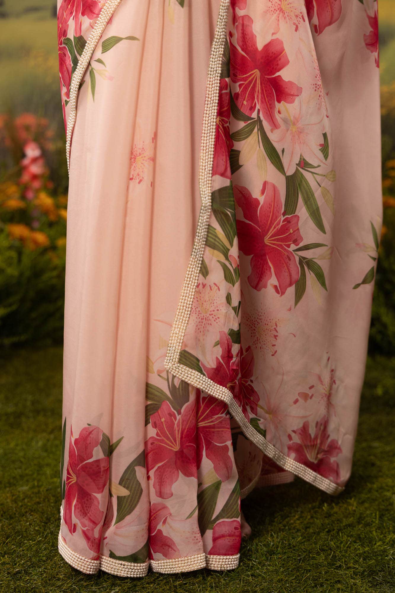Language of Lilies-Beige Organza Silk Saree - Image 5