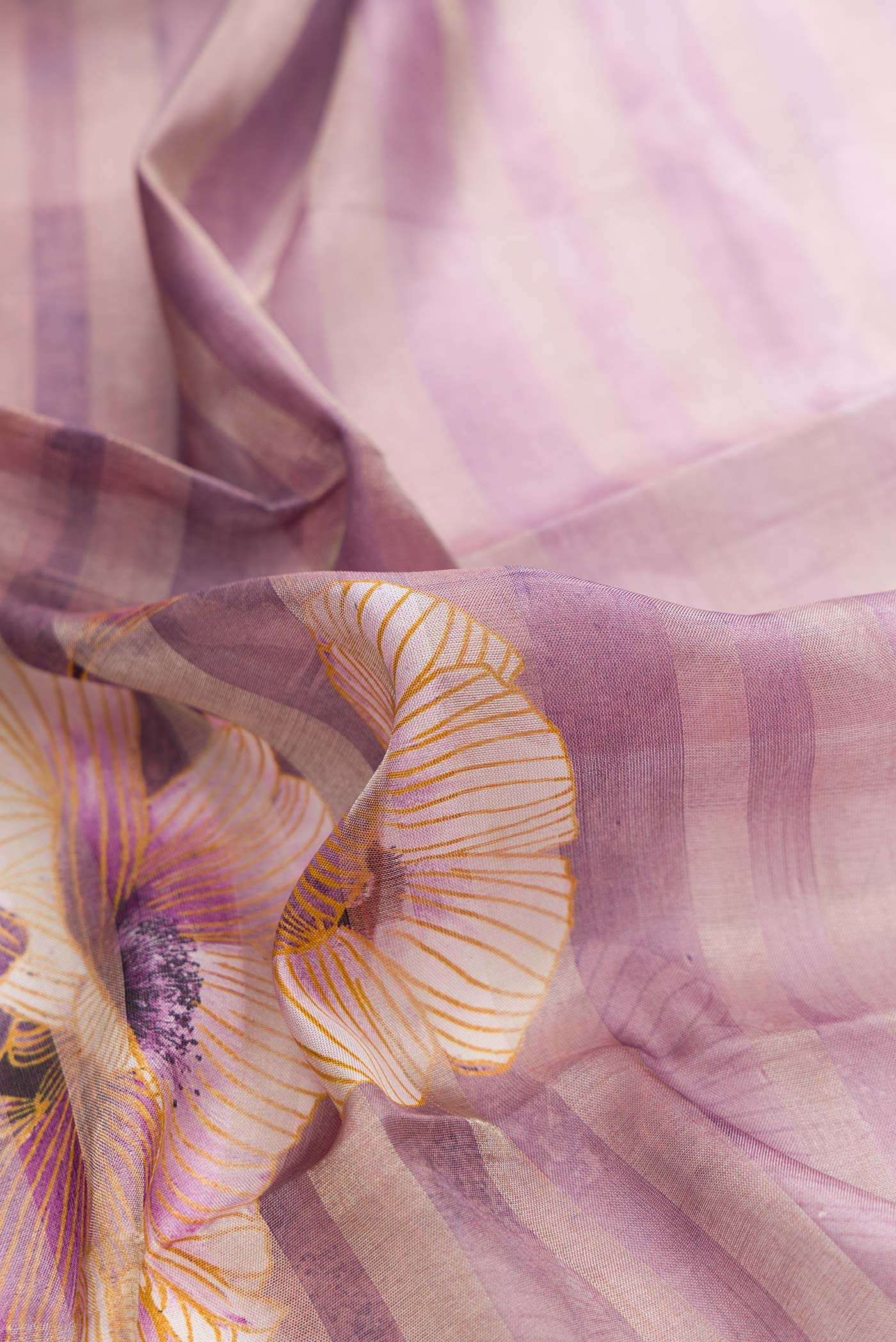 Lavender Dual Tone Mysore Georgette Saree - Image 2