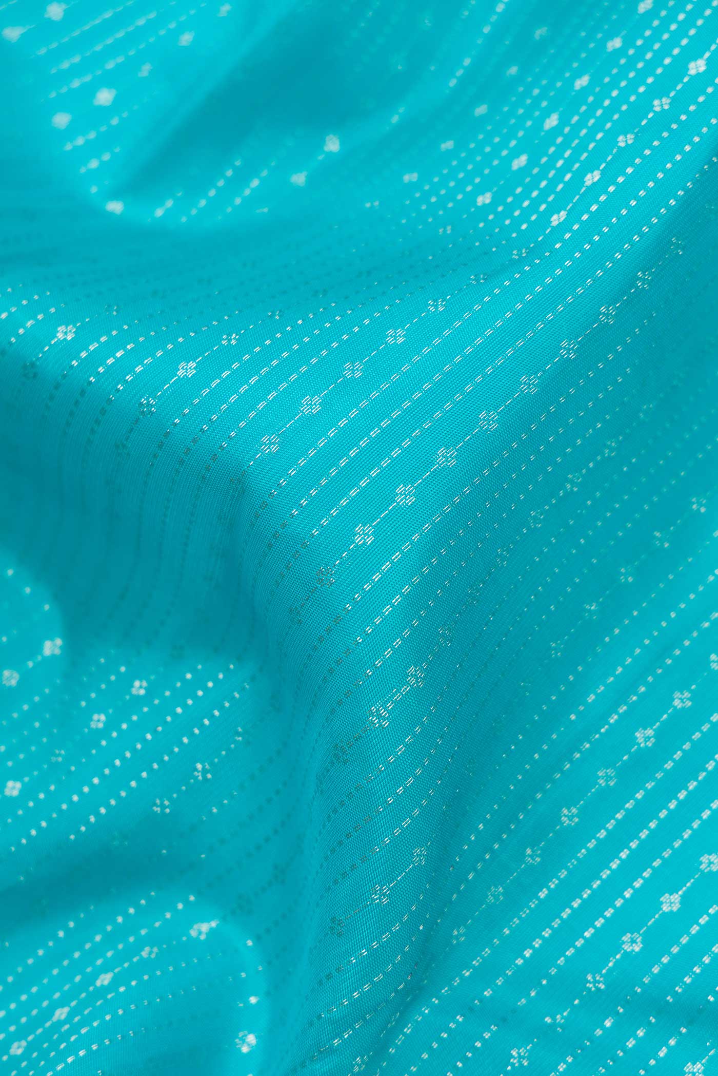 Light Blue Dual Tone Kanchipuram Silk Saree - Image 2