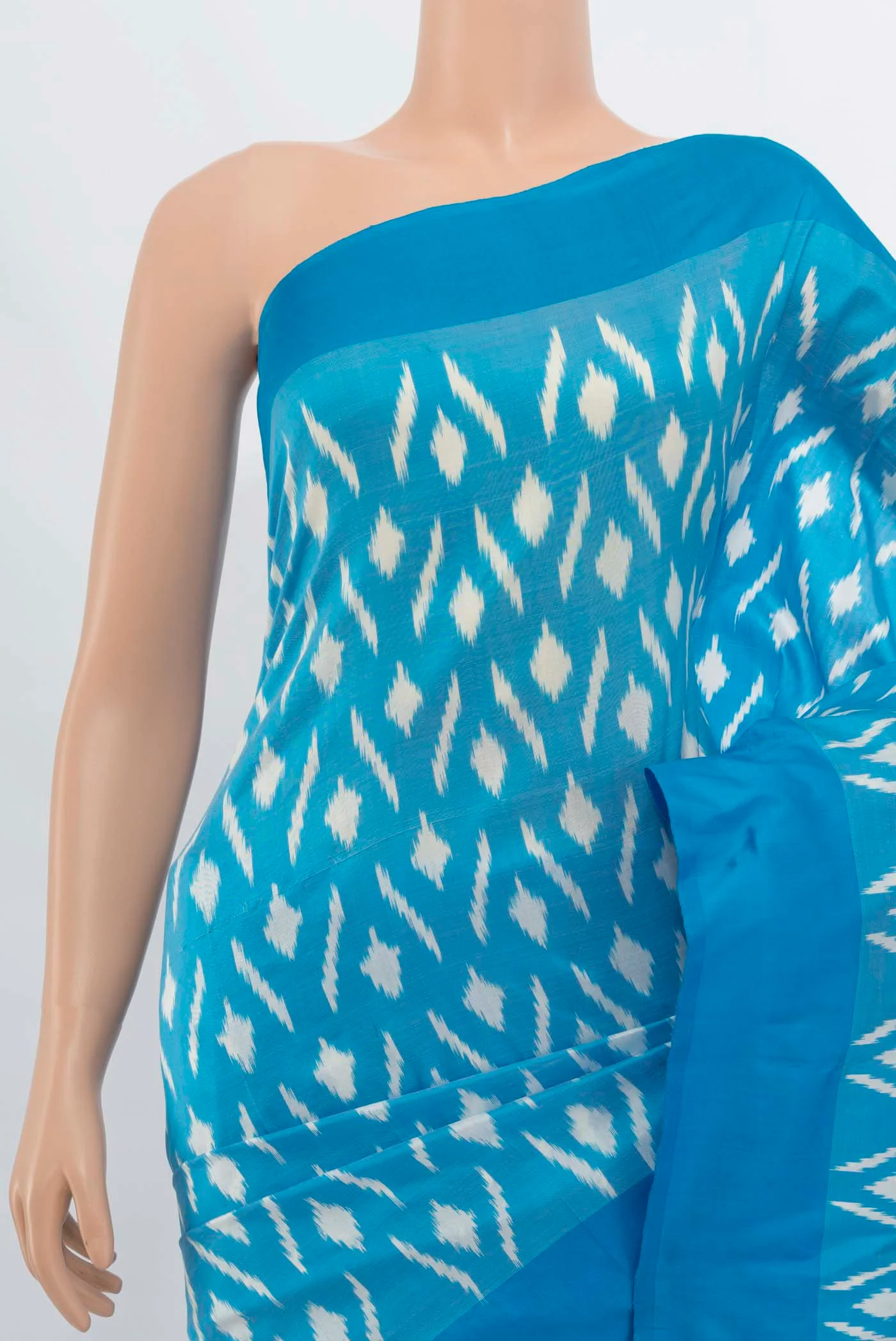 Sky Blue Pochampally Silk Saree - Image 2