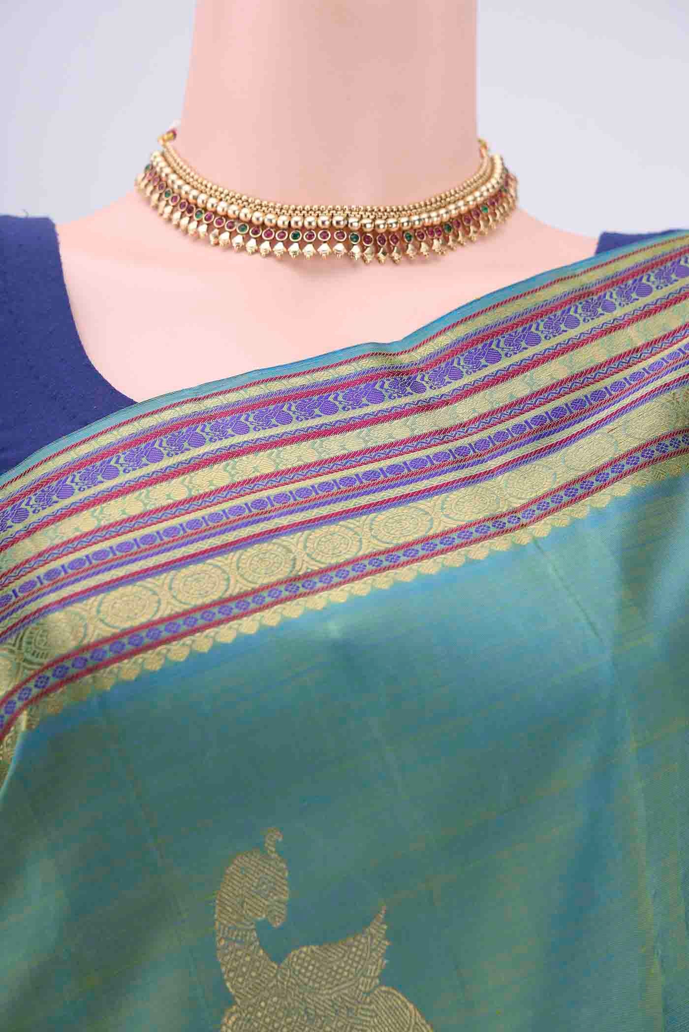 Light Green Dual Tone Kanchipuram Saree - Image 2